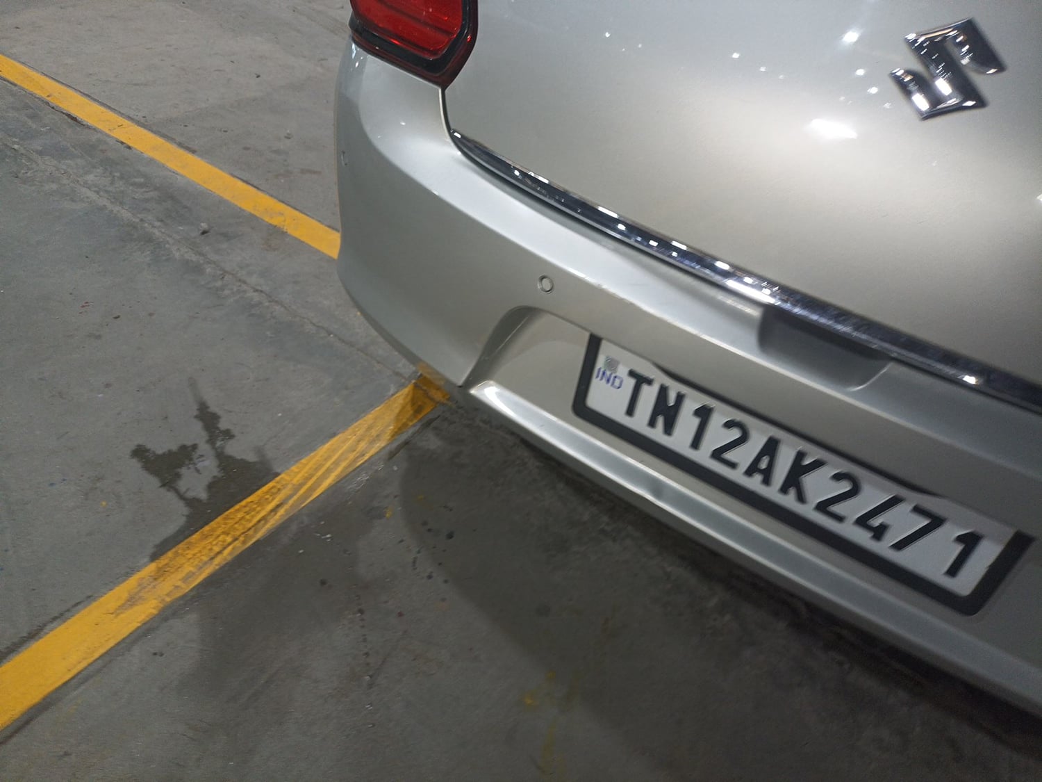 Used 2020 Maruti Suzuki Swift ZXi Plus AMT Petrol Automatic dents MINOR SCRATCH