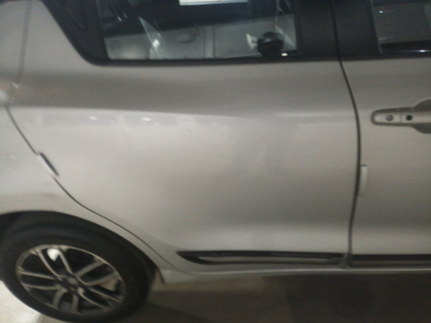 Used 2020 Maruti Suzuki Swift ZXi Plus AMT Petrol Automatic dents MINOR SCRATCH