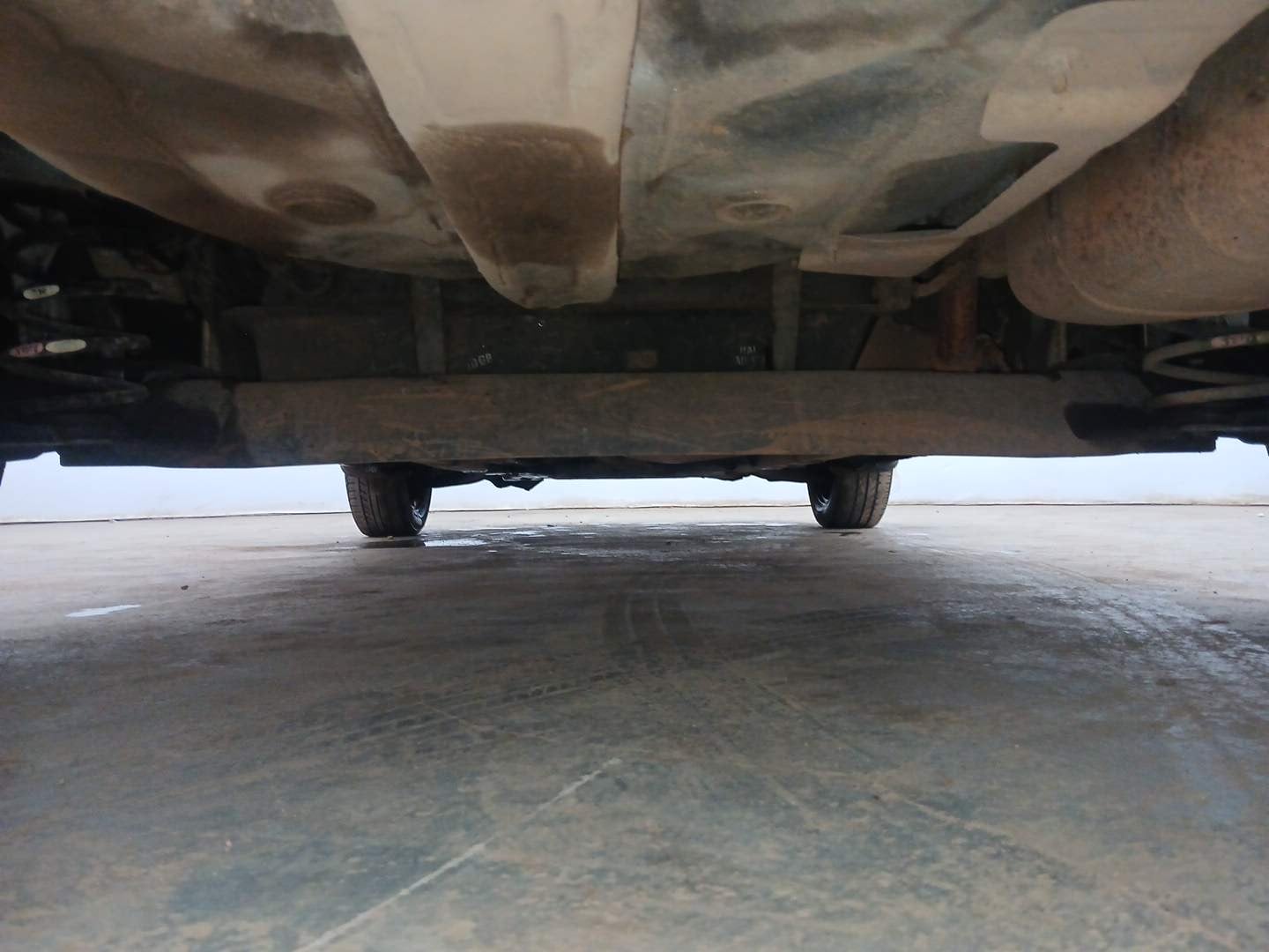 Used 2014 Hyundai Xcent S 1.2 Petrol Manual extra REAR UNDERBODY VIEW (TAKEN FROM REAR)