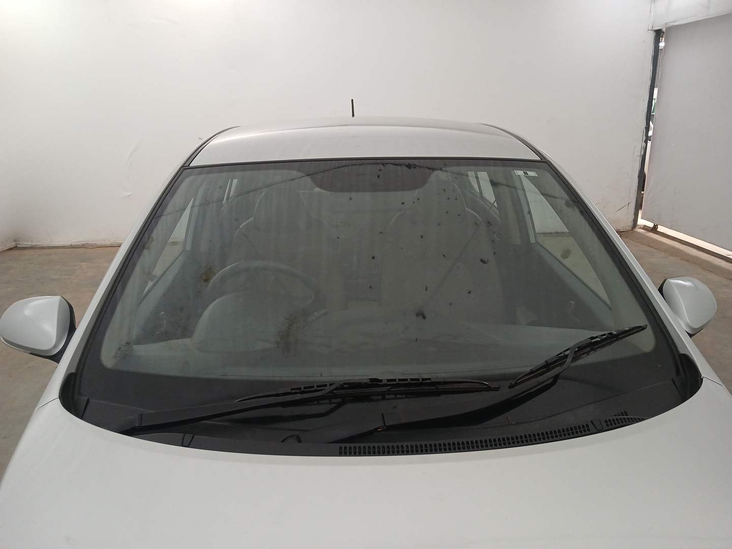Used 2014 Hyundai Xcent S 1.2 Petrol Manual exterior FRONT WINDSHIELD VIEW