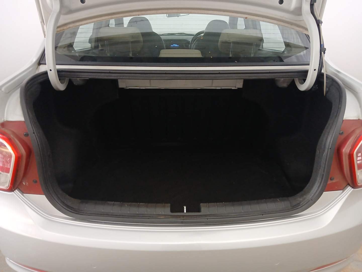 Used 2014 Hyundai Xcent S 1.2 Petrol Manual interior DICKY INSIDE VIEW