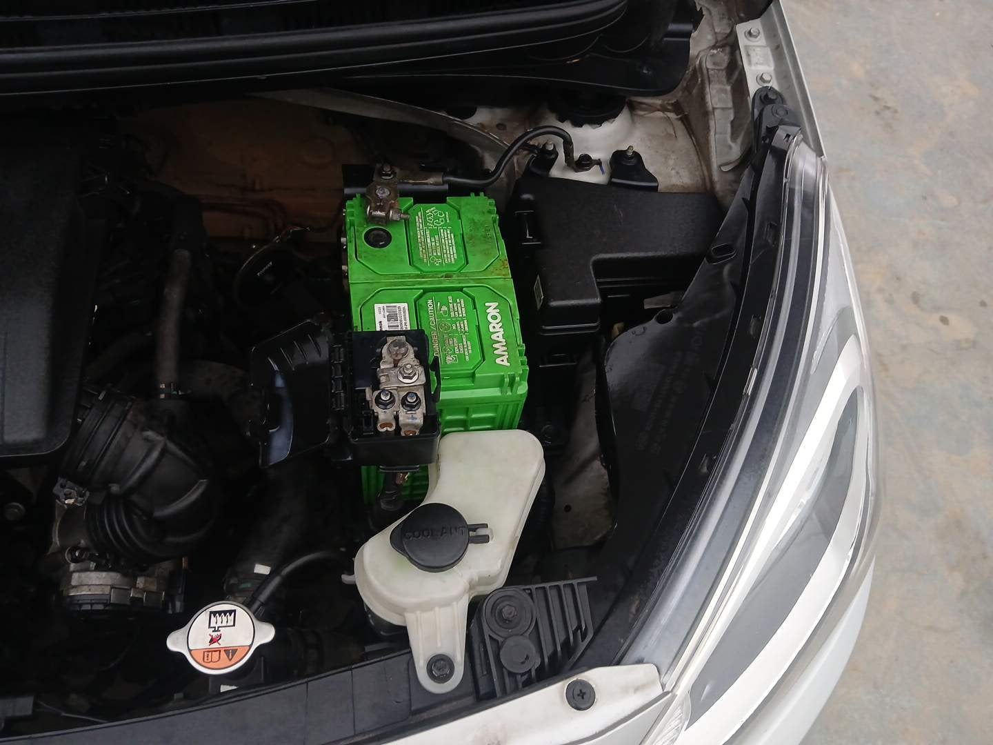 Used 2014 Hyundai Xcent S 1.2 Petrol Manual engine ENGINE LEFT SIDE VIEW