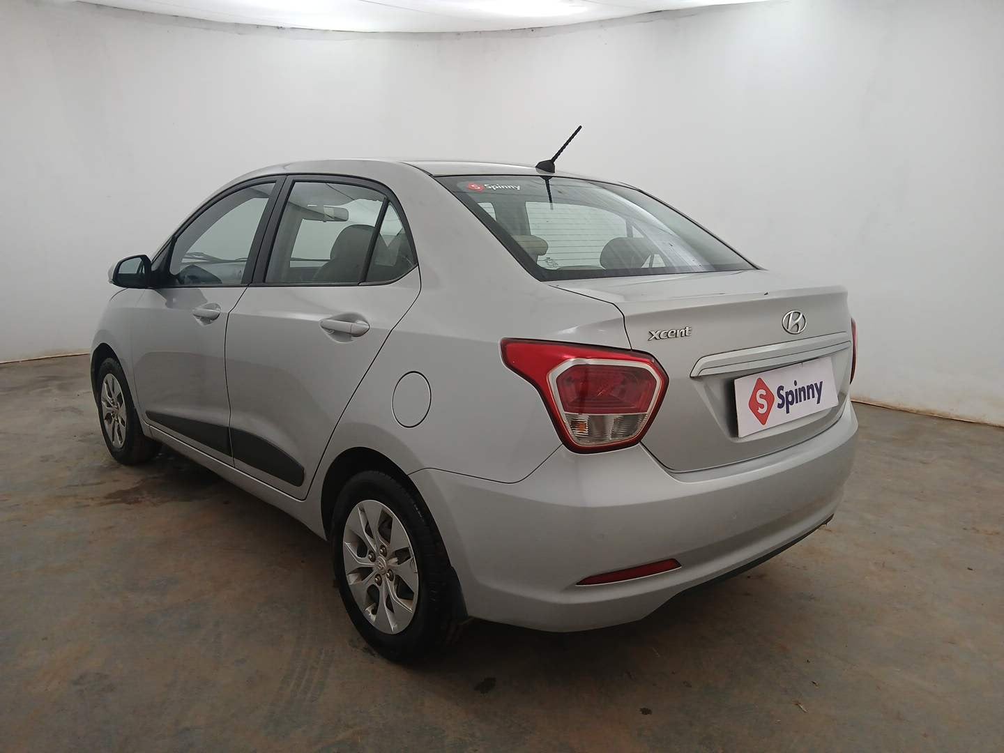 Used 2014 Hyundai Xcent S 1.2 Petrol Manual exterior LEFT REAR CORNER VIEW