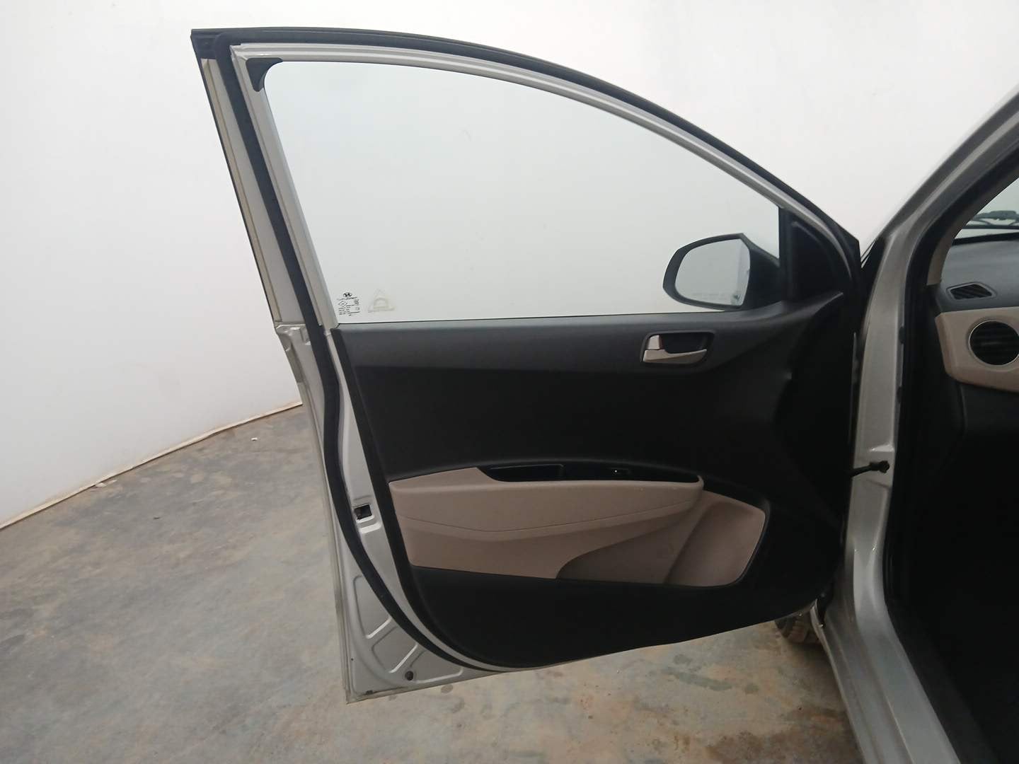 Used 2014 Hyundai Xcent S 1.2 Petrol Manual interior LEFT FRONT DOOR OPEN VIEW