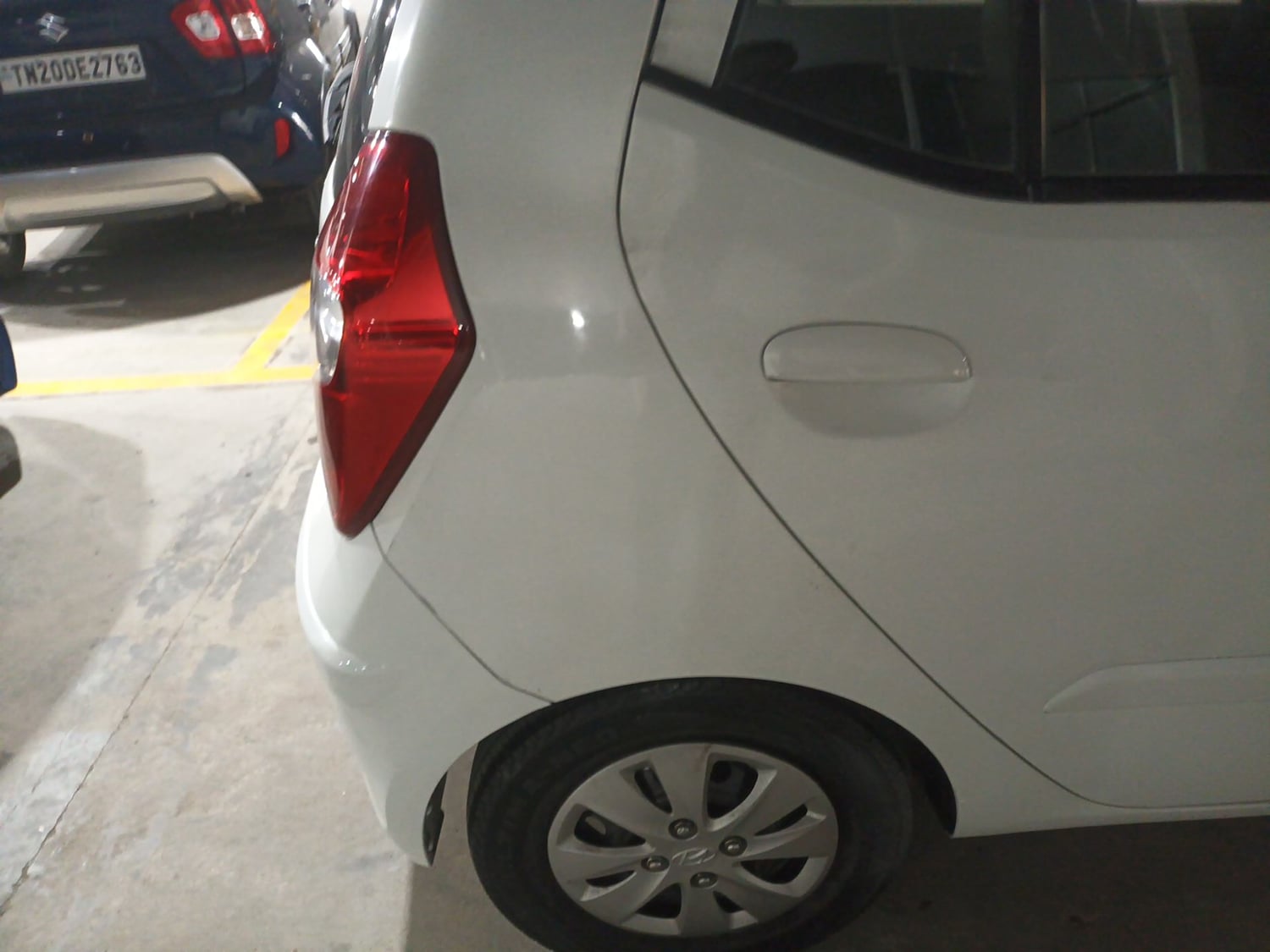 Used 2013 Hyundai i10 Sportz 1.2 Kappa2 Petrol Manual dents MINOR SCRATCH