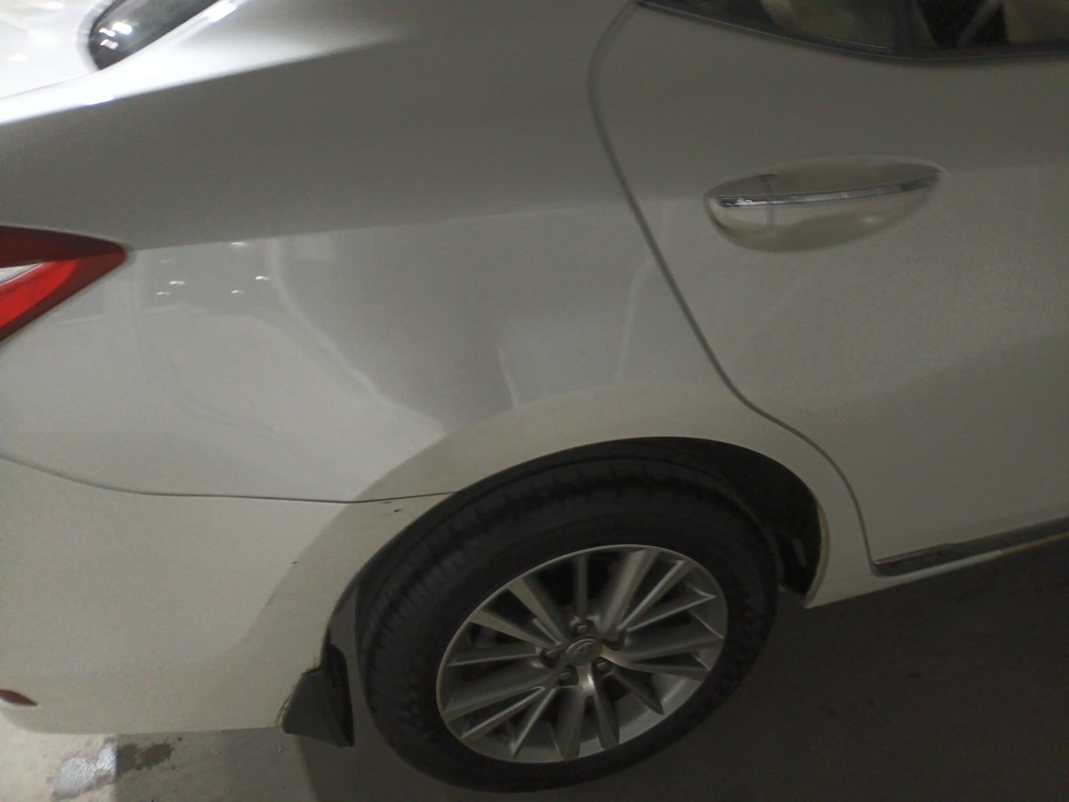 Used 2015 Toyota Corolla Altis VL AT Petrol Petrol Automatic dents MINOR SCRATCH