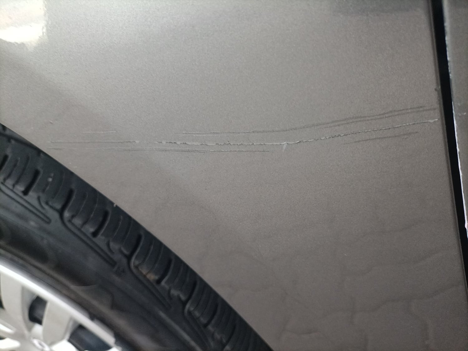 Used 2012 Maruti Suzuki Swift VXi Petrol Manual dents MINOR SCRATCH