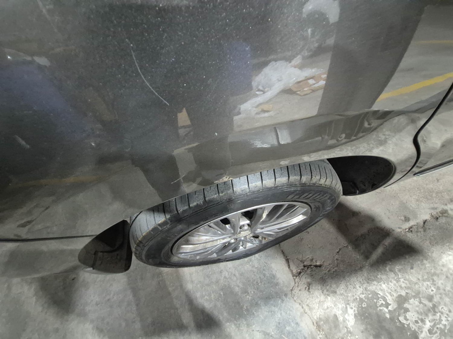 Used 2020 Maruti Suzuki New Ertiga ZXi AT Petrol Automatic dents MINOR SCRATCH