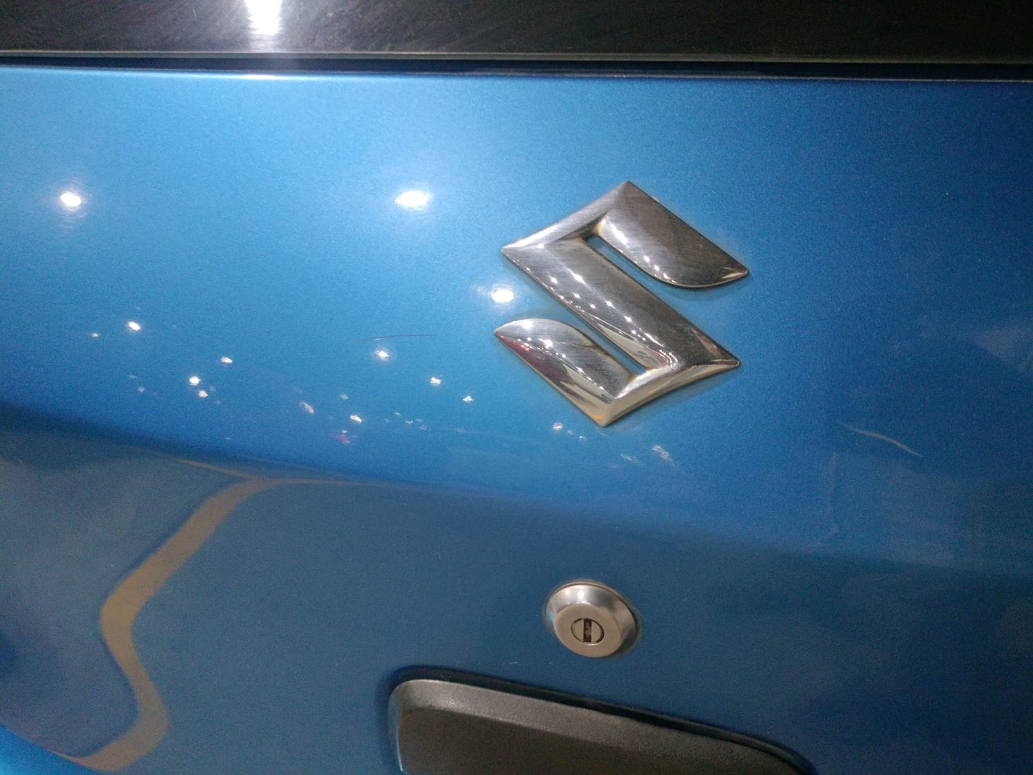 Used 2016 Maruti Suzuki Celerio VXi AMT Petrol Automatic dents MINOR SCRATCH