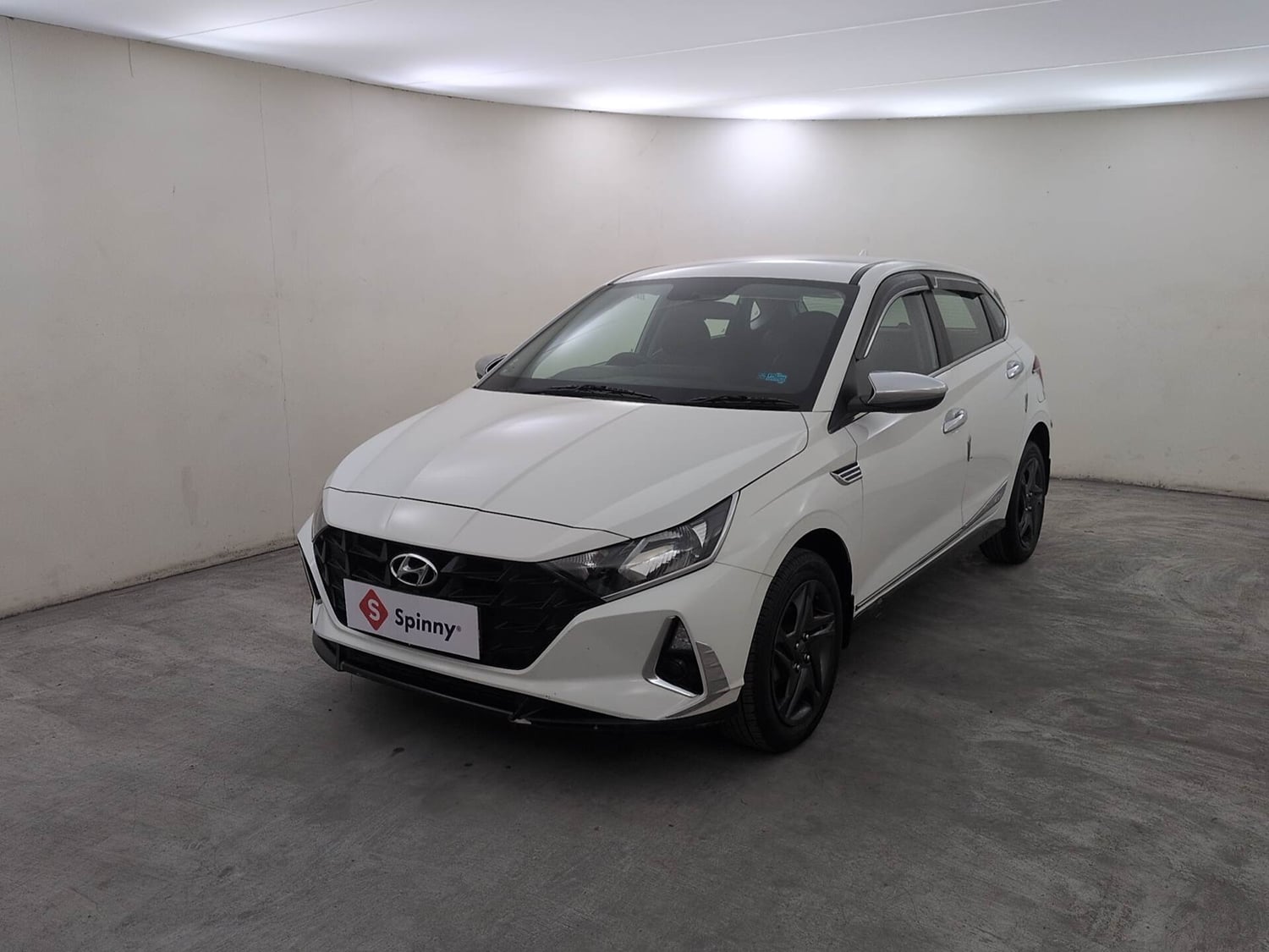 Used 2023 Hyundai i20 Sportz 1.2 MT Petrol Manual exterior LEFT FRONT CORNER VIEW