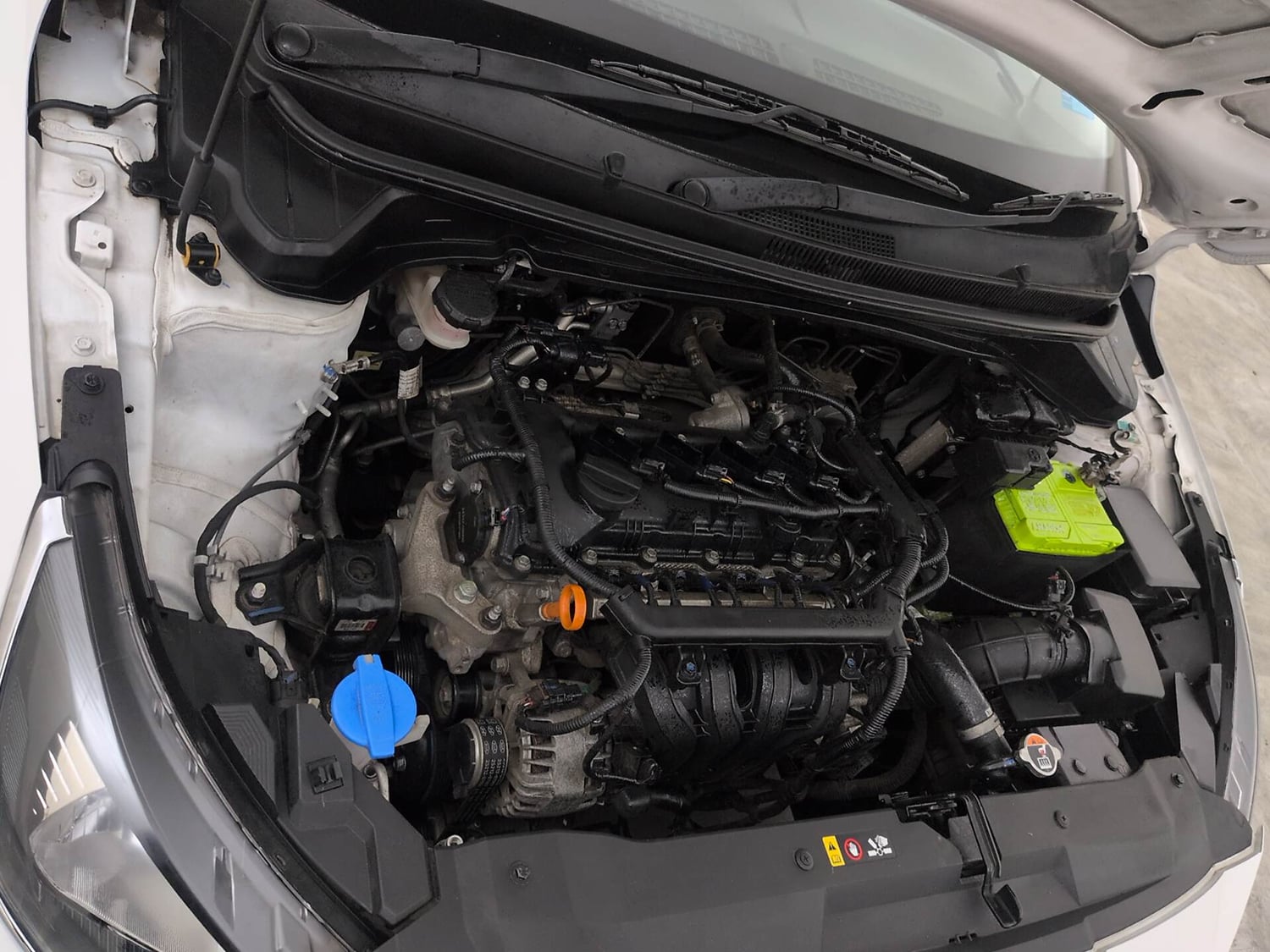 Used 2023 Hyundai i20 Sportz 1.2 MT Petrol Manual engine ENGINE RIGHT SIDE VIEW