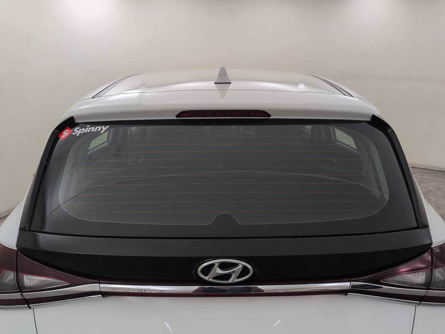 Used 2023 Hyundai i20 Sportz 1.2 MT Petrol Manual exterior BACK WINDSHIELD VIEW