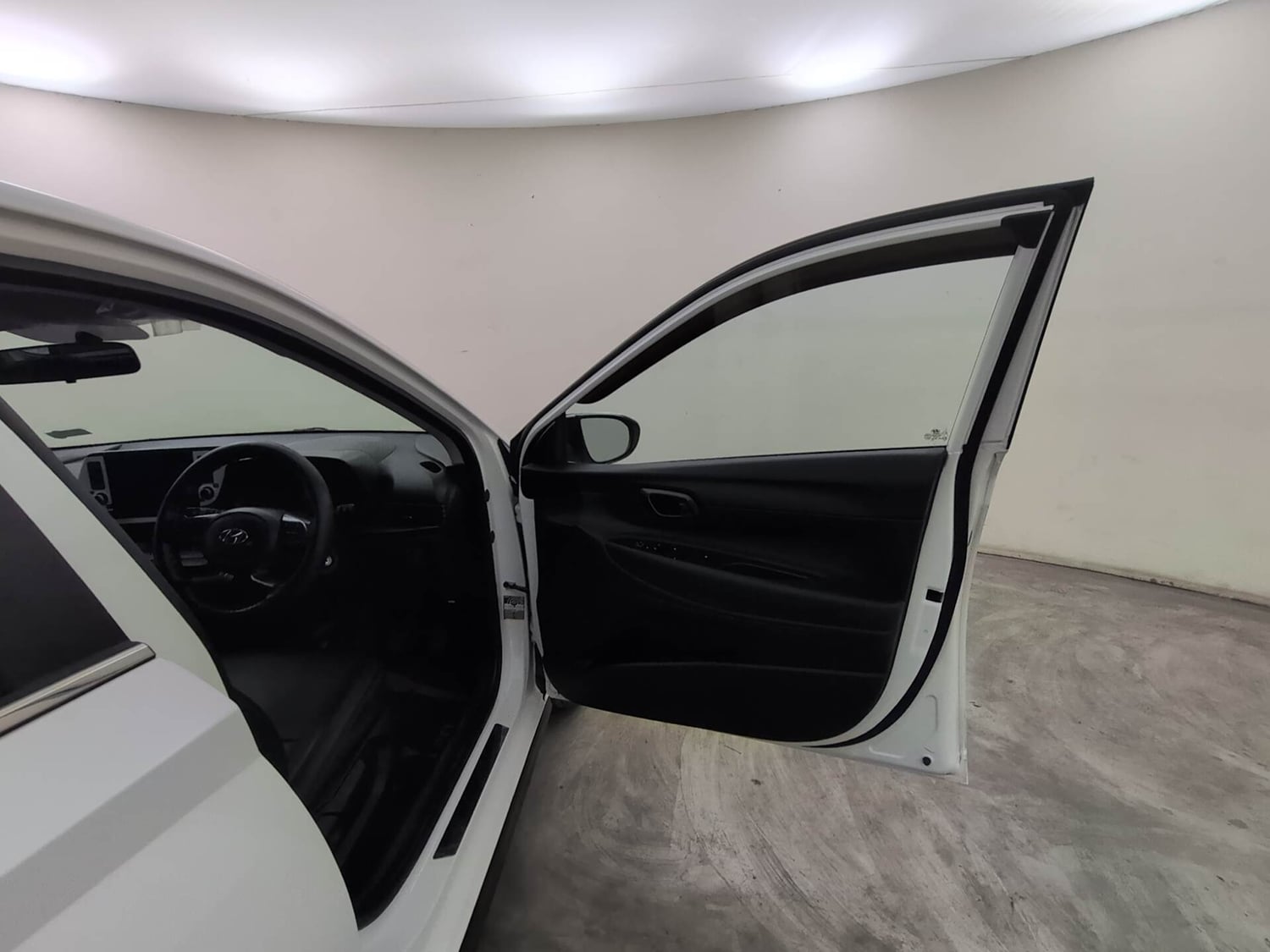 Used 2023 Hyundai i20 Sportz 1.2 MT Petrol Manual interior RIGHT FRONT DOOR OPEN VIEW