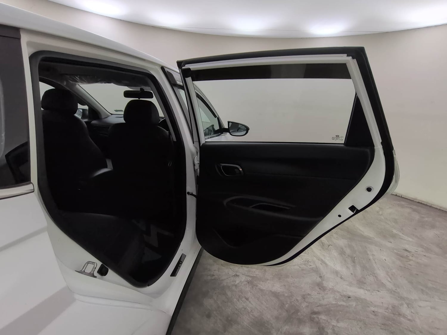 Used 2023 Hyundai i20 Sportz 1.2 MT Petrol Manual interior RIGHT REAR DOOR OPEN VIEW