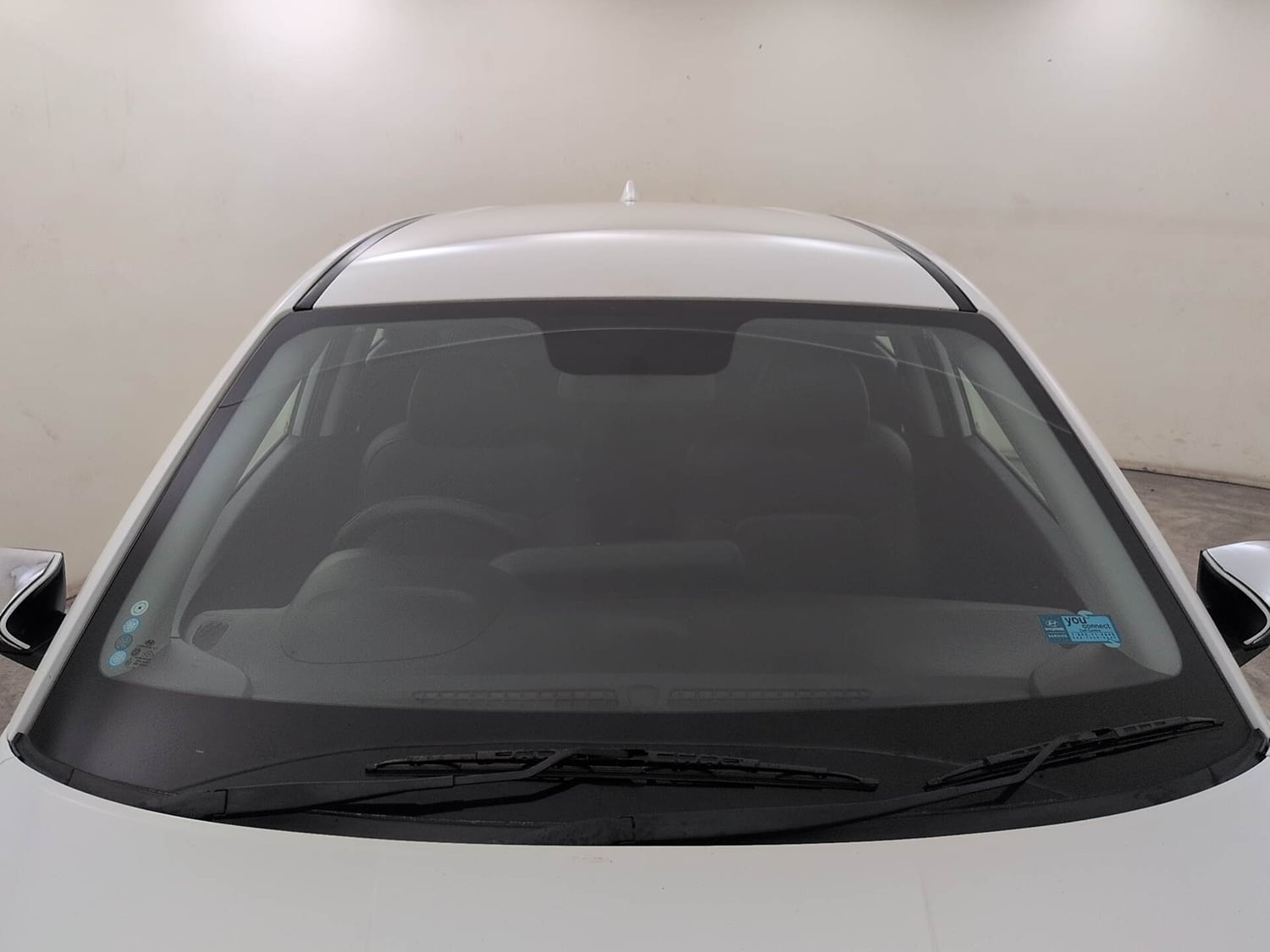 Used 2023 Hyundai i20 Sportz 1.2 MT Petrol Manual exterior FRONT WINDSHIELD VIEW