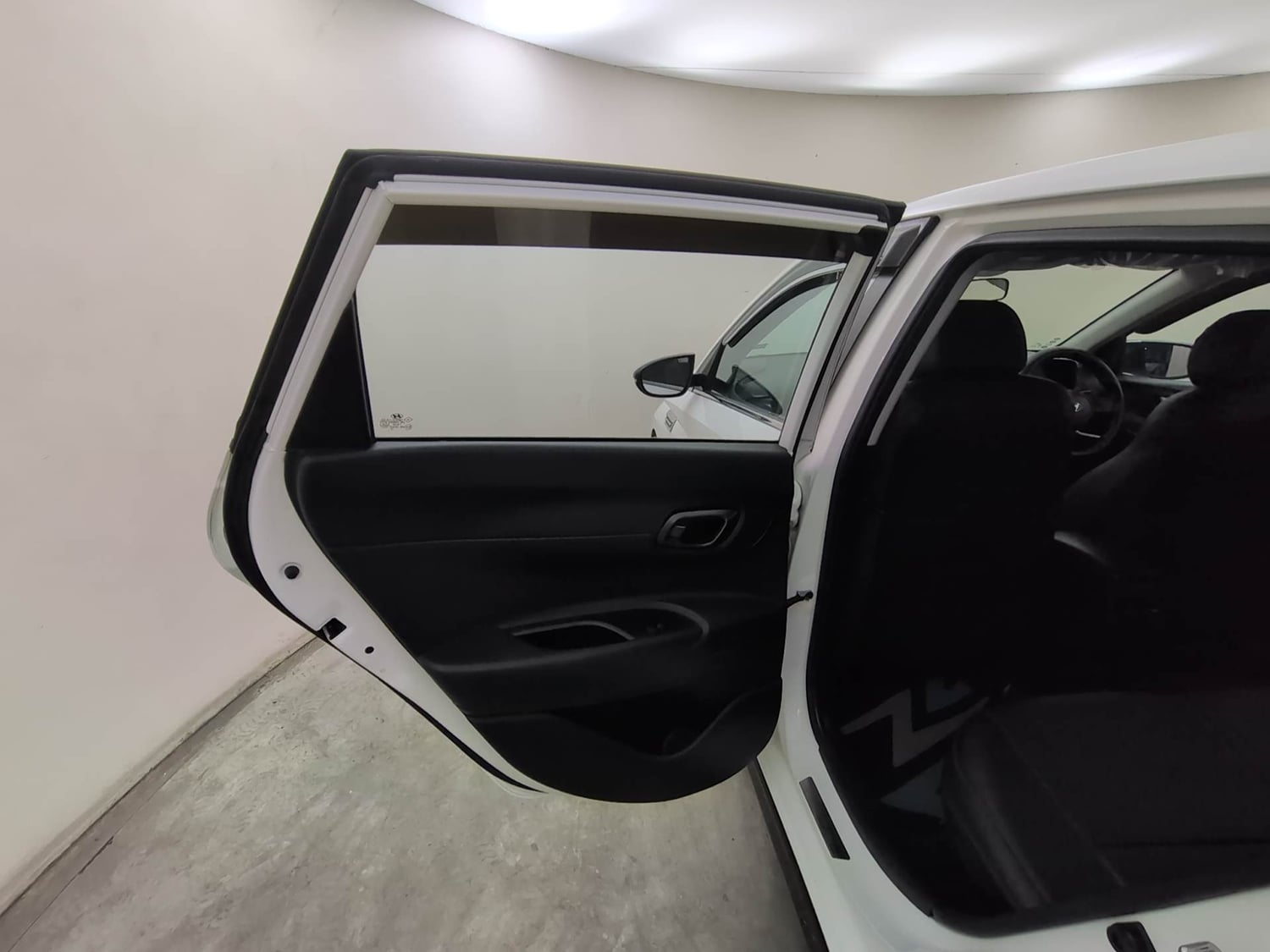 Used 2023 Hyundai i20 Sportz 1.2 MT Petrol Manual interior LEFT REAR DOOR OPEN VIEW