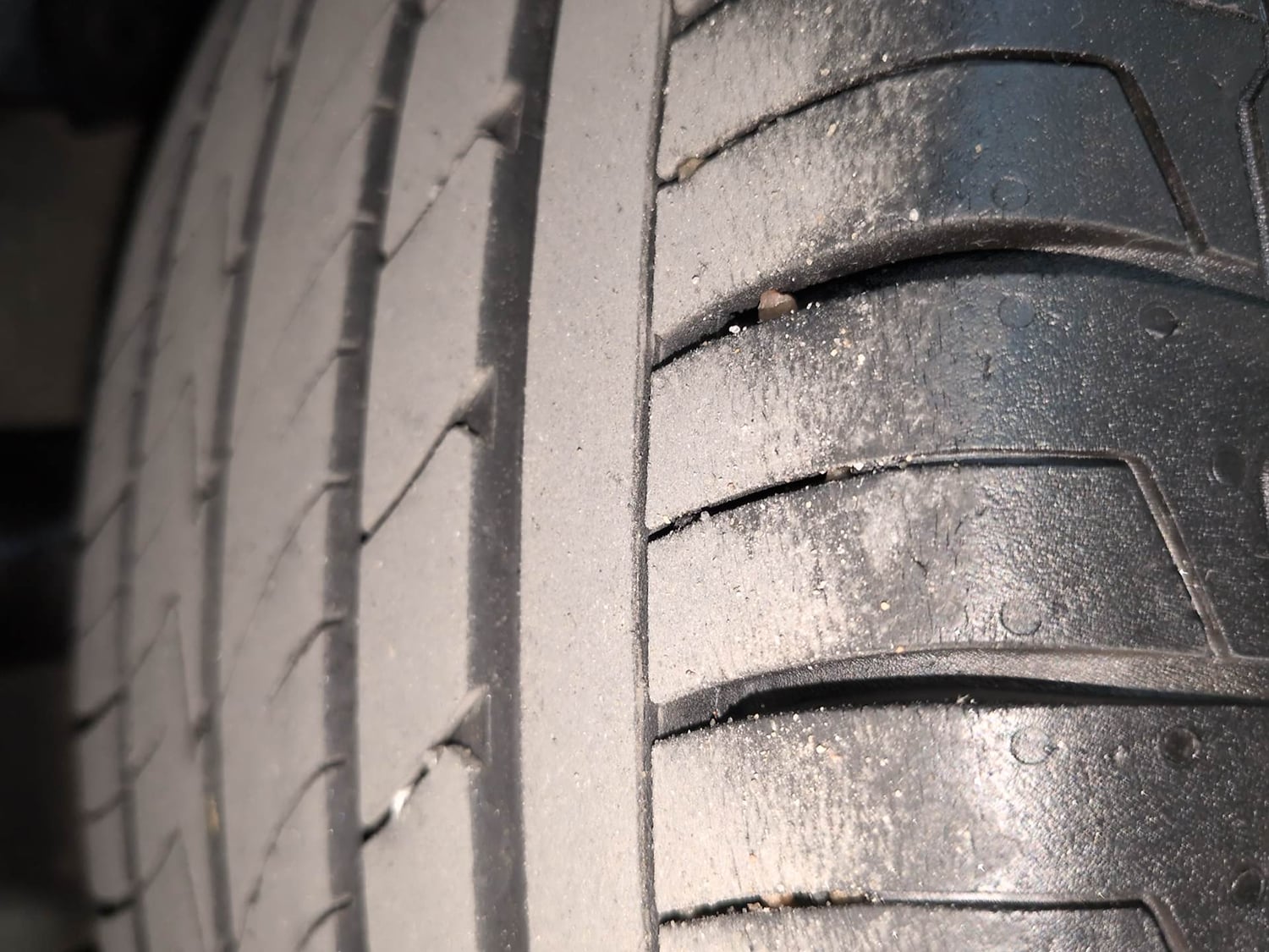 Used 2024 Kia Seltos HTX 1.5 Petrol MT Petrol Manual tyres LEFT REAR TYRE TREAD VIEW