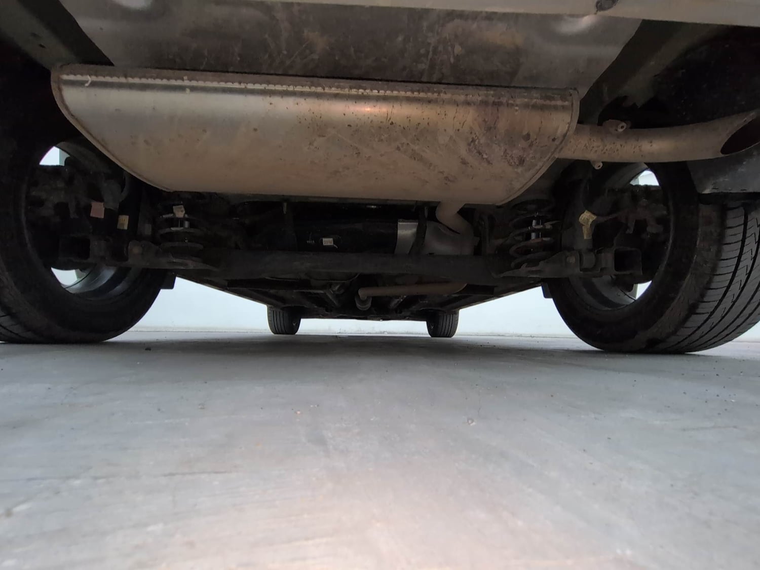 Used 2024 Kia Seltos HTX 1.5 Petrol MT Petrol Manual extra REAR UNDERBODY VIEW (TAKEN FROM REAR)