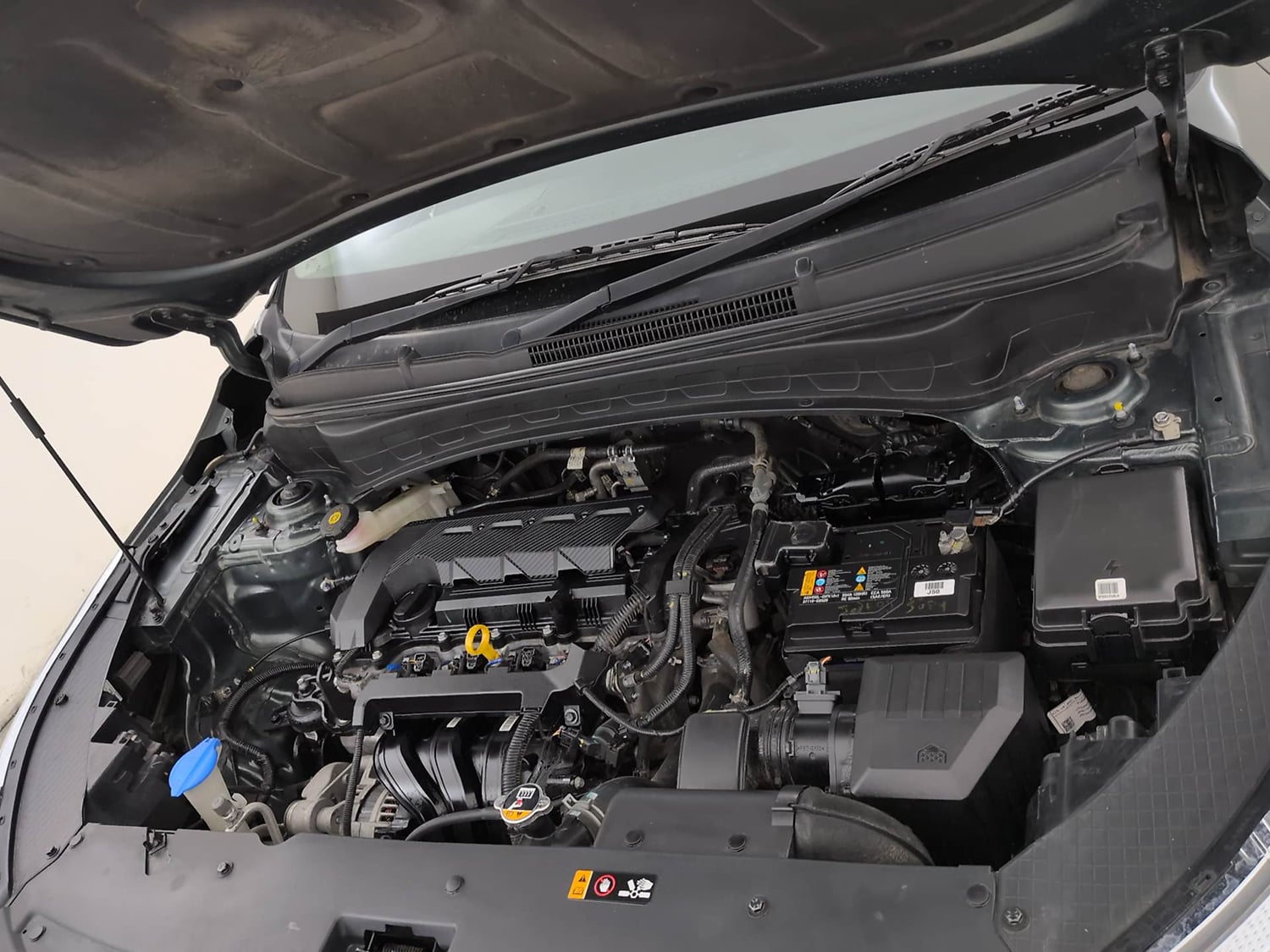 Used 2024 Kia Seltos HTX 1.5 Petrol MT Petrol Manual engine ENGINE LEFT SIDE VIEW