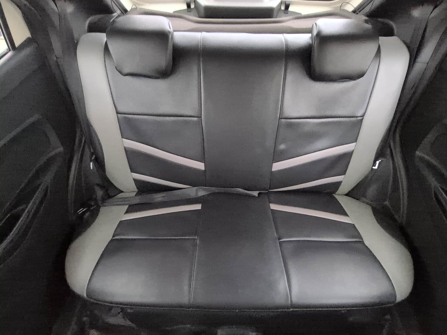 Used 2021 Ford Figo Titanium 1.2 Ti-VCT MT Petrol Manual interior REAR SEAT CONDITION VIEW