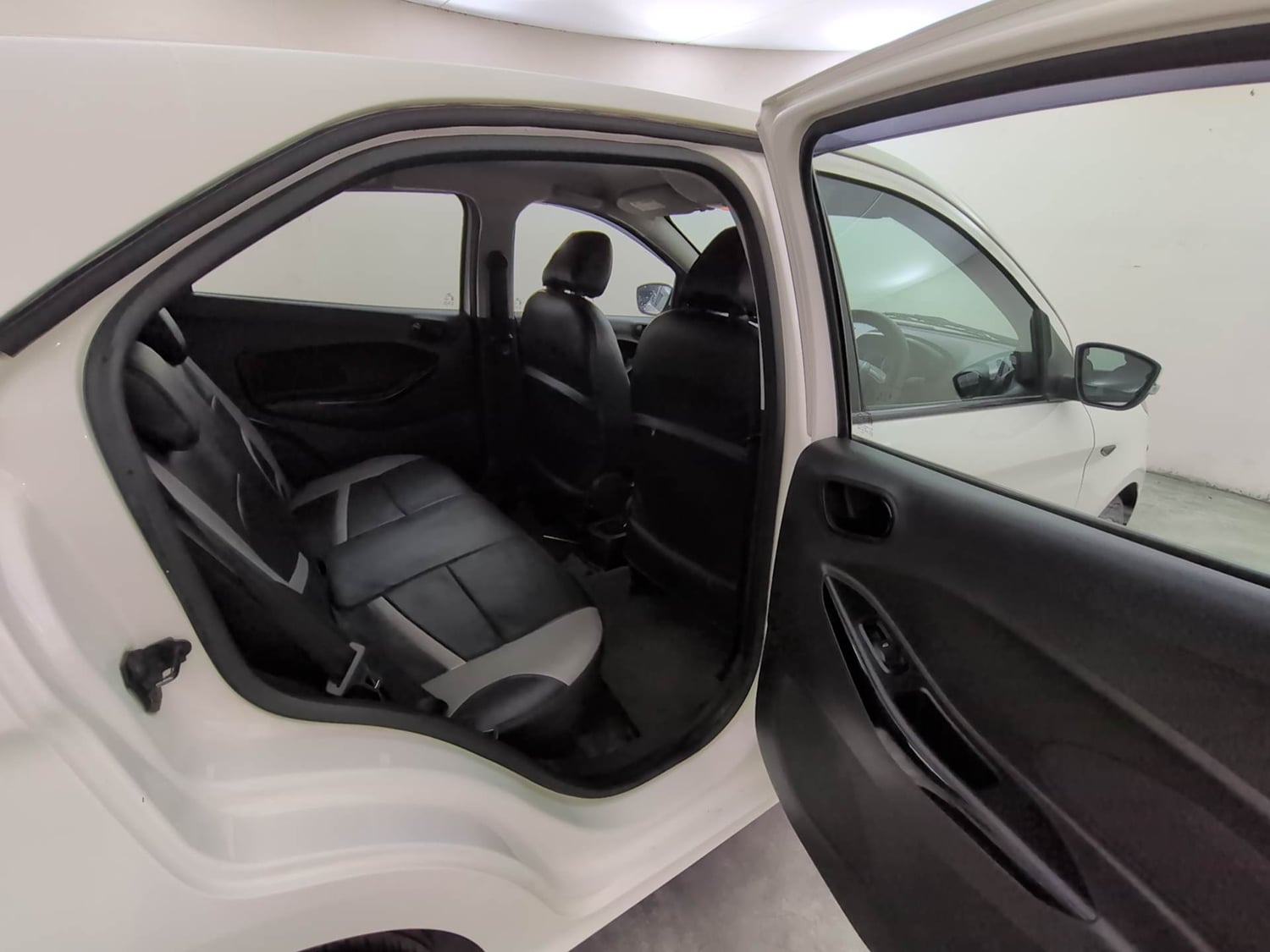 Used 2021 Ford Figo Titanium 1.2 Ti-VCT MT Petrol Manual interior RIGHT SIDE REAR DOOR CABIN VIEW