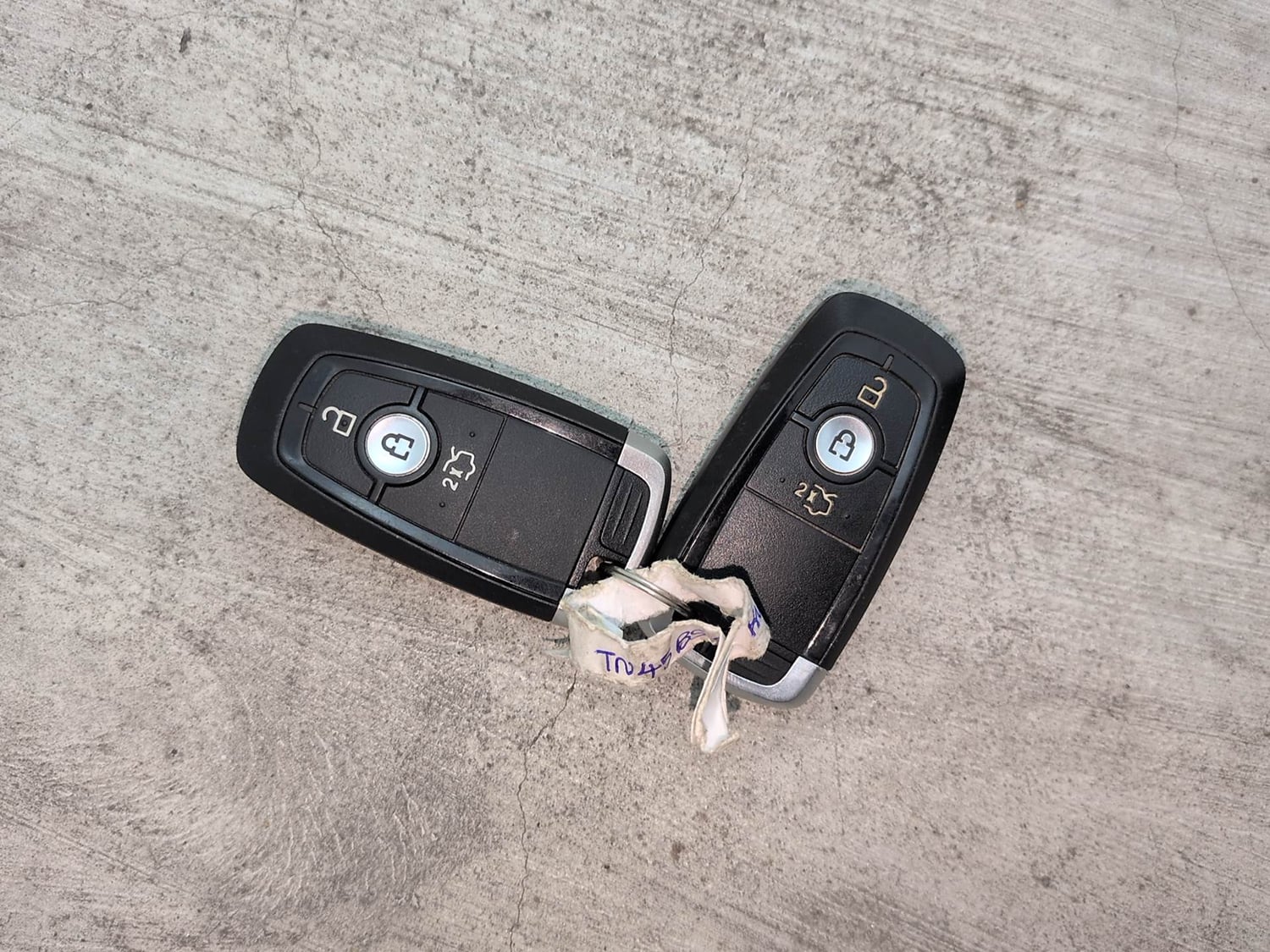 Used 2021 Ford Figo Titanium 1.2 Ti-VCT MT Petrol Manual extra CAR KEY VIEW