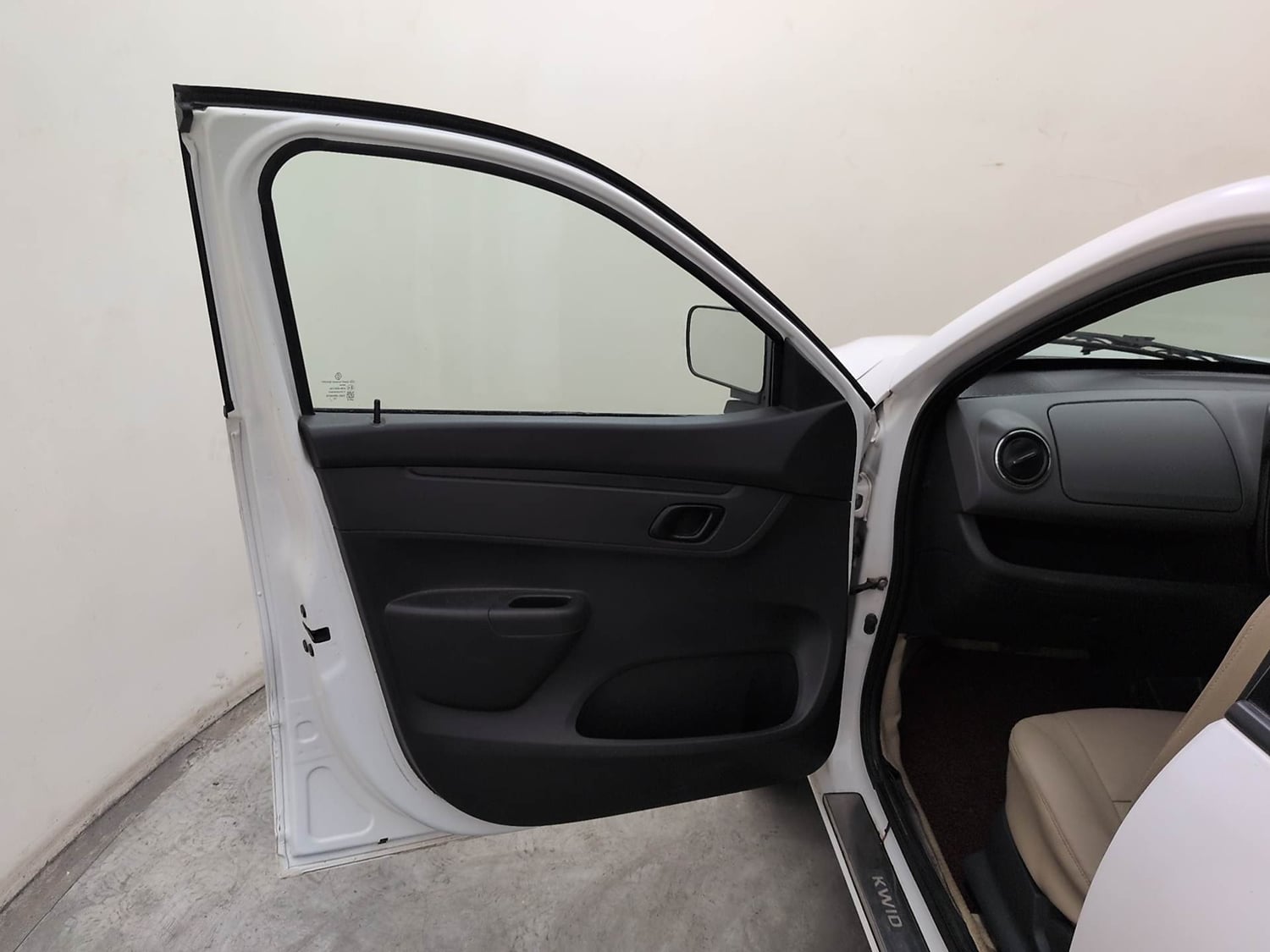 Used 2016 Renault Kwid RXT Petrol Manual interior LEFT FRONT DOOR OPEN VIEW
