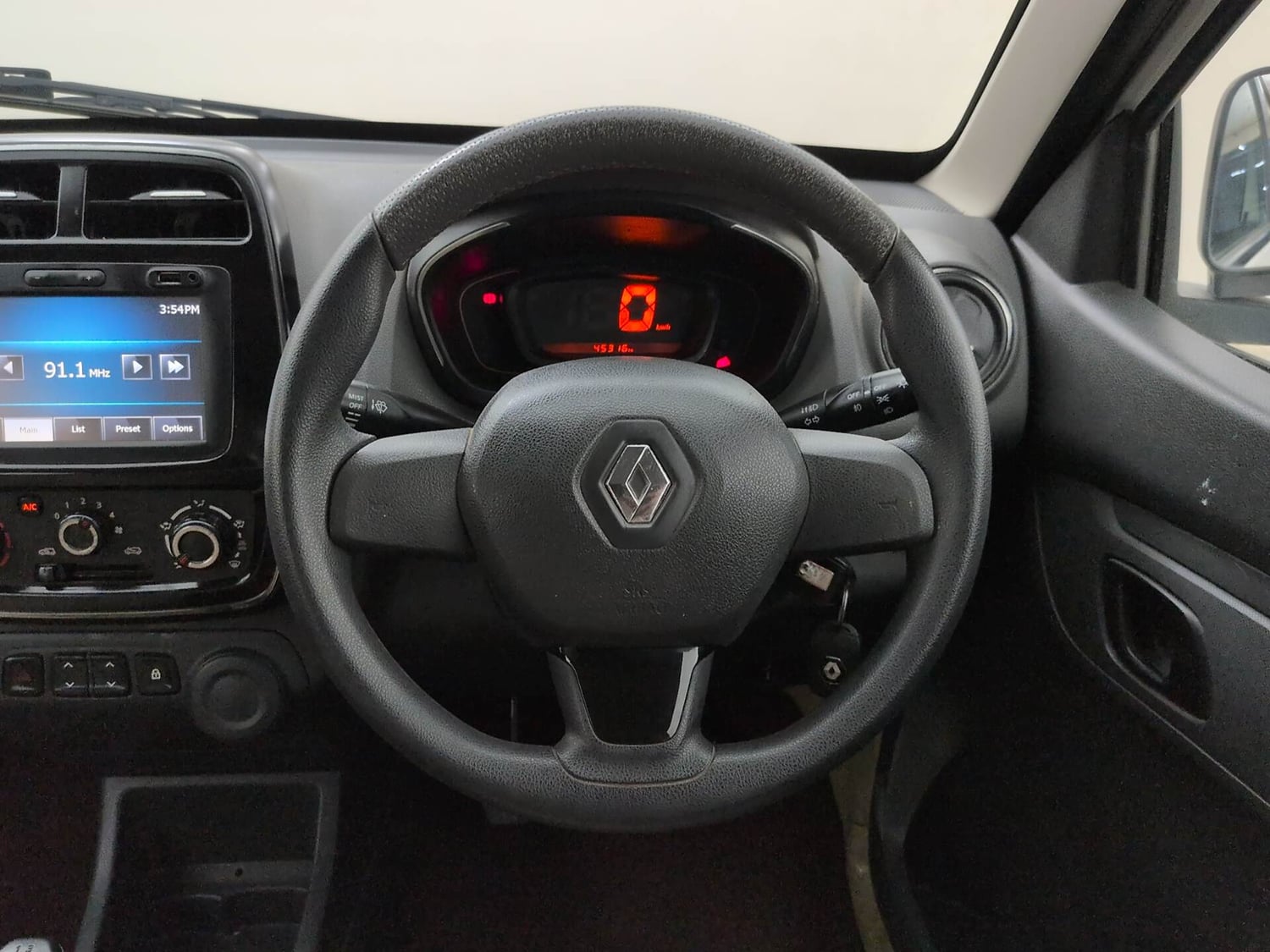 Used 2016 Renault Kwid RXT Petrol Manual interior STEERING VIEW
