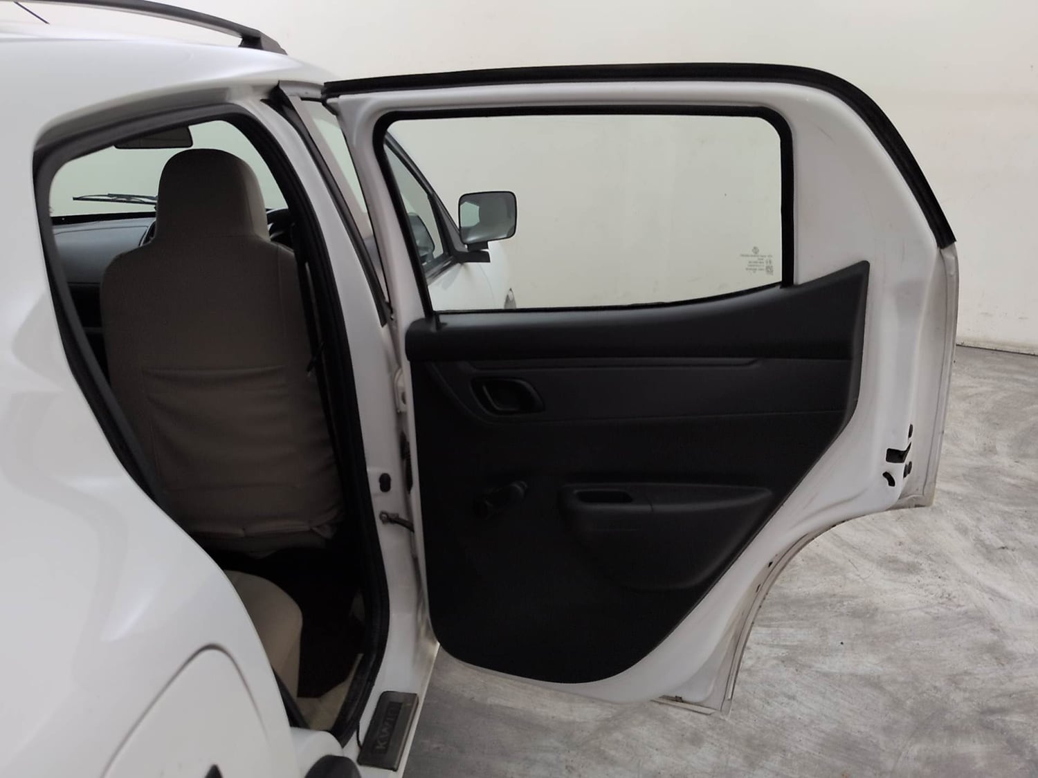 Used 2016 Renault Kwid RXT Petrol Manual interior RIGHT REAR DOOR OPEN VIEW