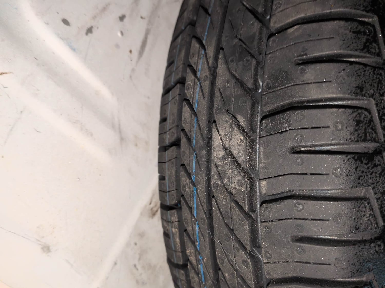 Used 2016 Renault Kwid RXT Petrol Manual tyres SPARE TYRE VIEW