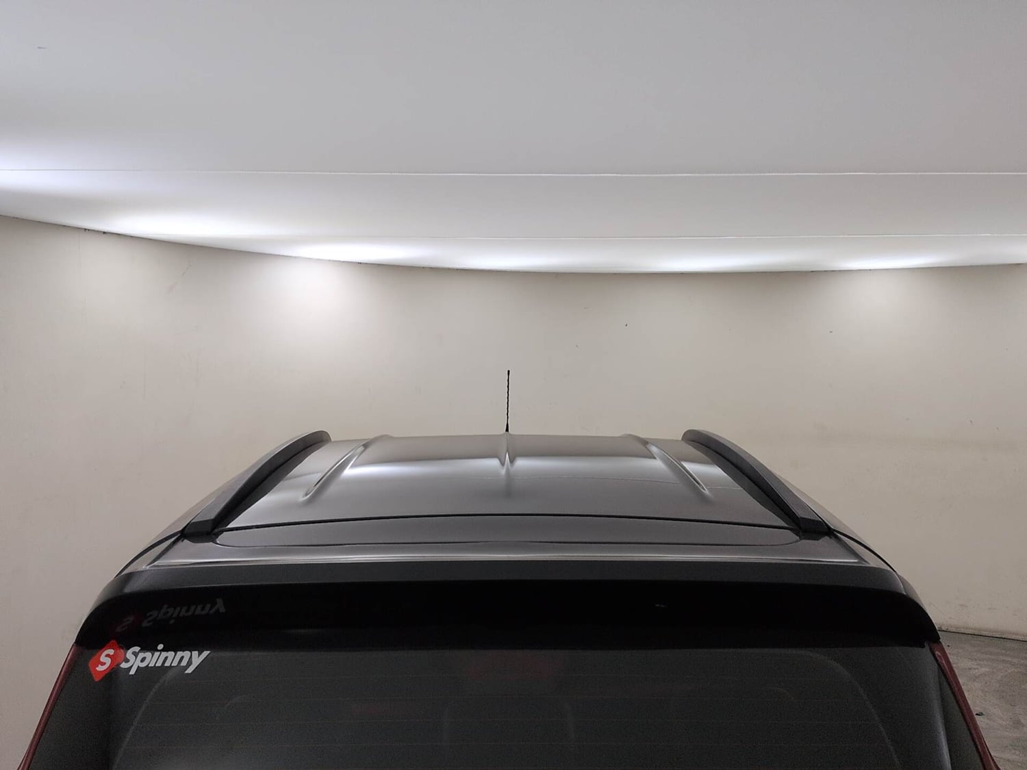 Used 2017 Mahindra KUV100 K8 6 STR Dual Tone Petrol Manual exterior EXTERIOR ROOF VIEW
