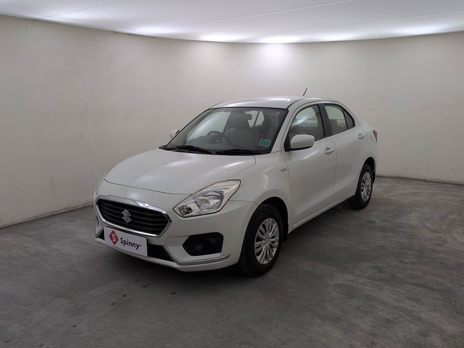 Used 2018 Maruti Suzuki Dzire VXi AMT Petrol Automatic exterior LEFT FRONT CORNER VIEW