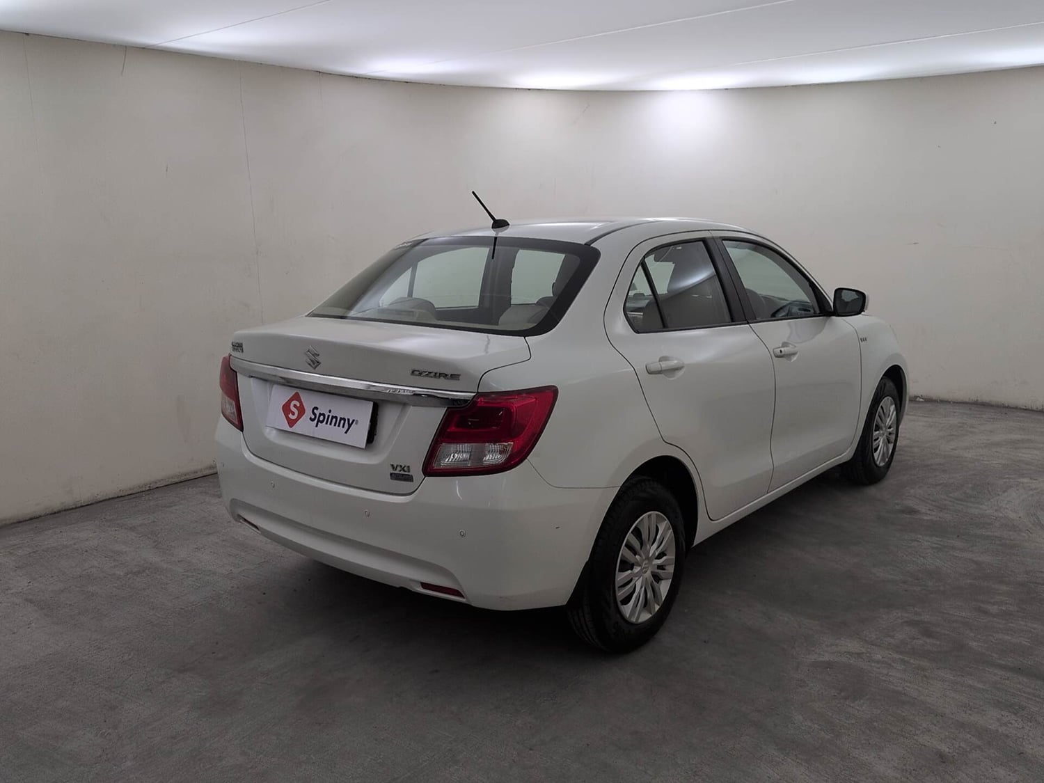 Used 2018 Maruti Suzuki Dzire VXi AMT Petrol Automatic exterior RIGHT REAR CORNER VIEW