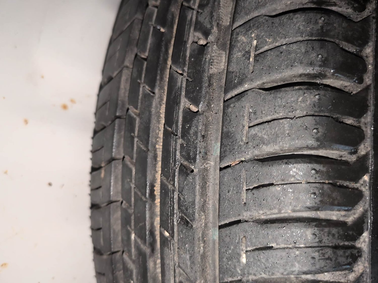 Used 2018 Maruti Suzuki Dzire VXi AMT Petrol Automatic tyres SPARE TYRE VIEW