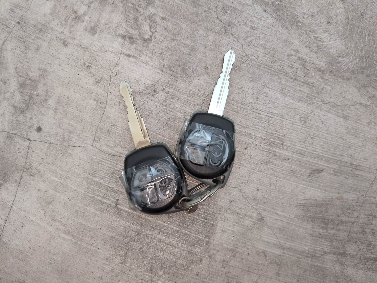 Used 2018 Maruti Suzuki Dzire VXi AMT Petrol Automatic extra CAR KEY VIEW
