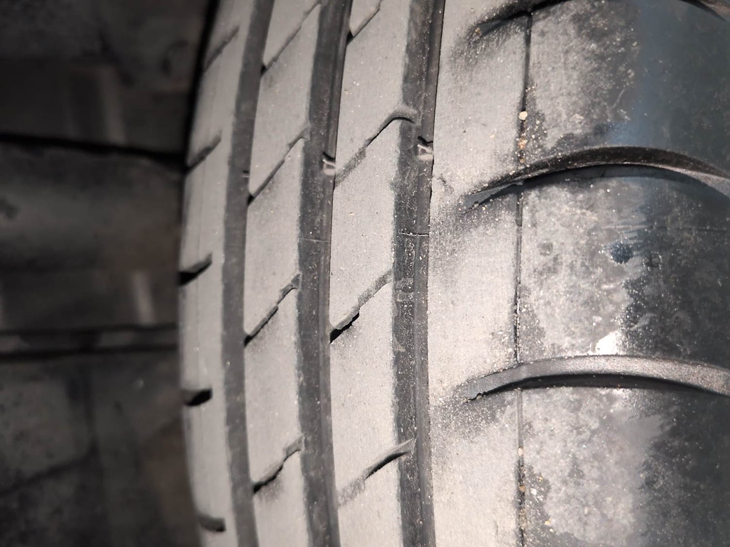 Used 2018 Maruti Suzuki Dzire VXi AMT Petrol Automatic tyres LEFT REAR TYRE TREAD VIEW