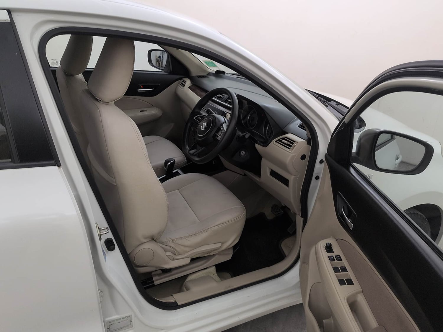 Used 2018 Maruti Suzuki Dzire VXi AMT Petrol Automatic interior RIGHT SIDE FRONT DOOR CABIN VIEW