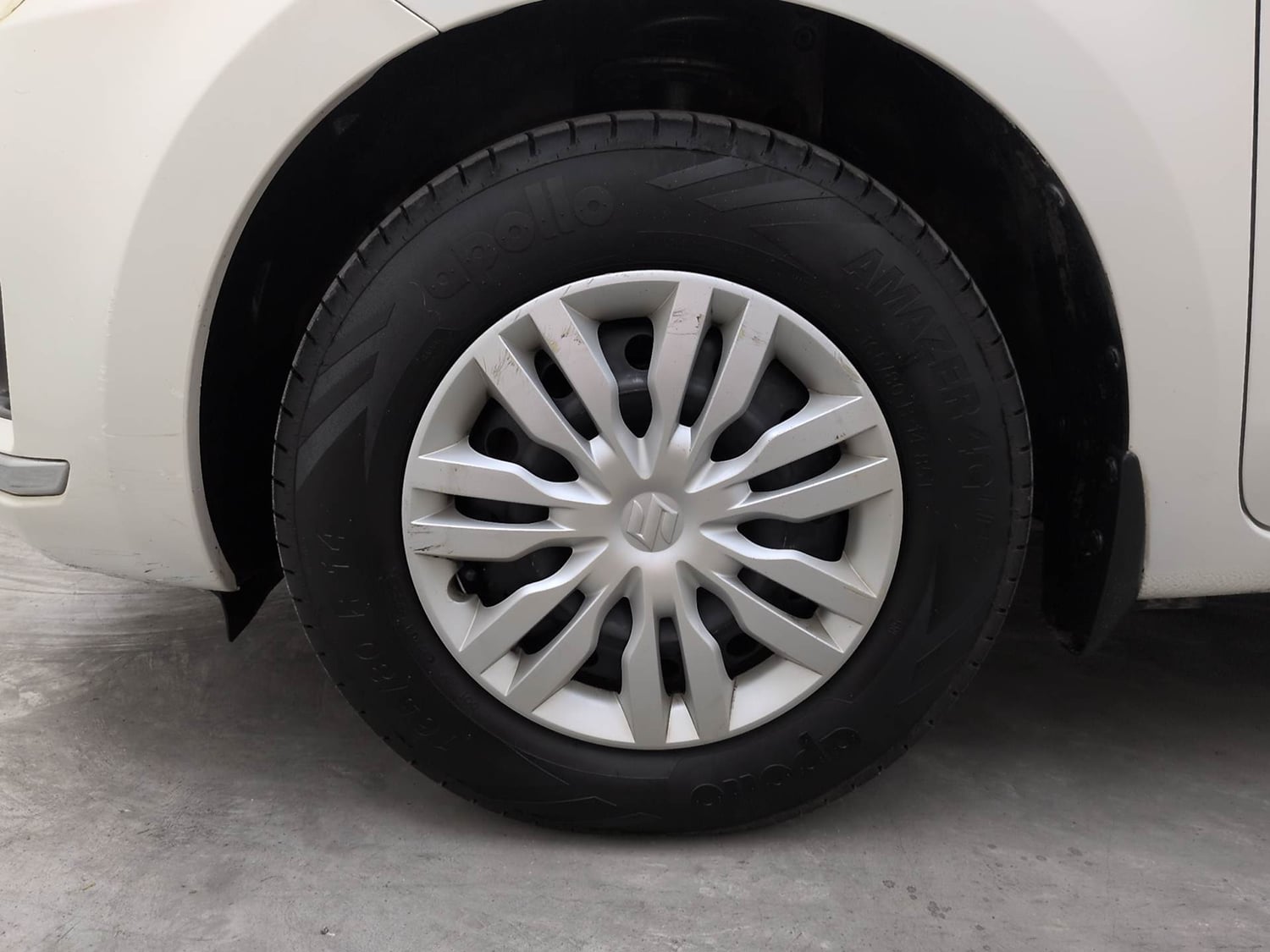Used 2018 Maruti Suzuki Dzire VXi AMT Petrol Automatic tyres LEFT FRONT TYRE RIM VIEW
