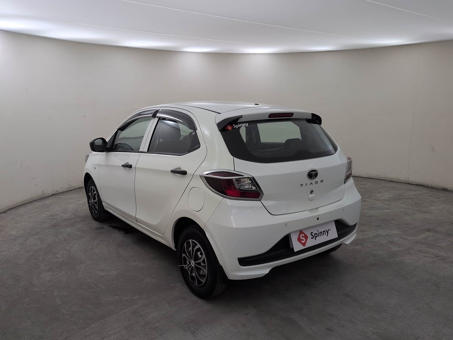 Used 2025 Tata Tiago XE Petrol Manual exterior LEFT REAR CORNER VIEW