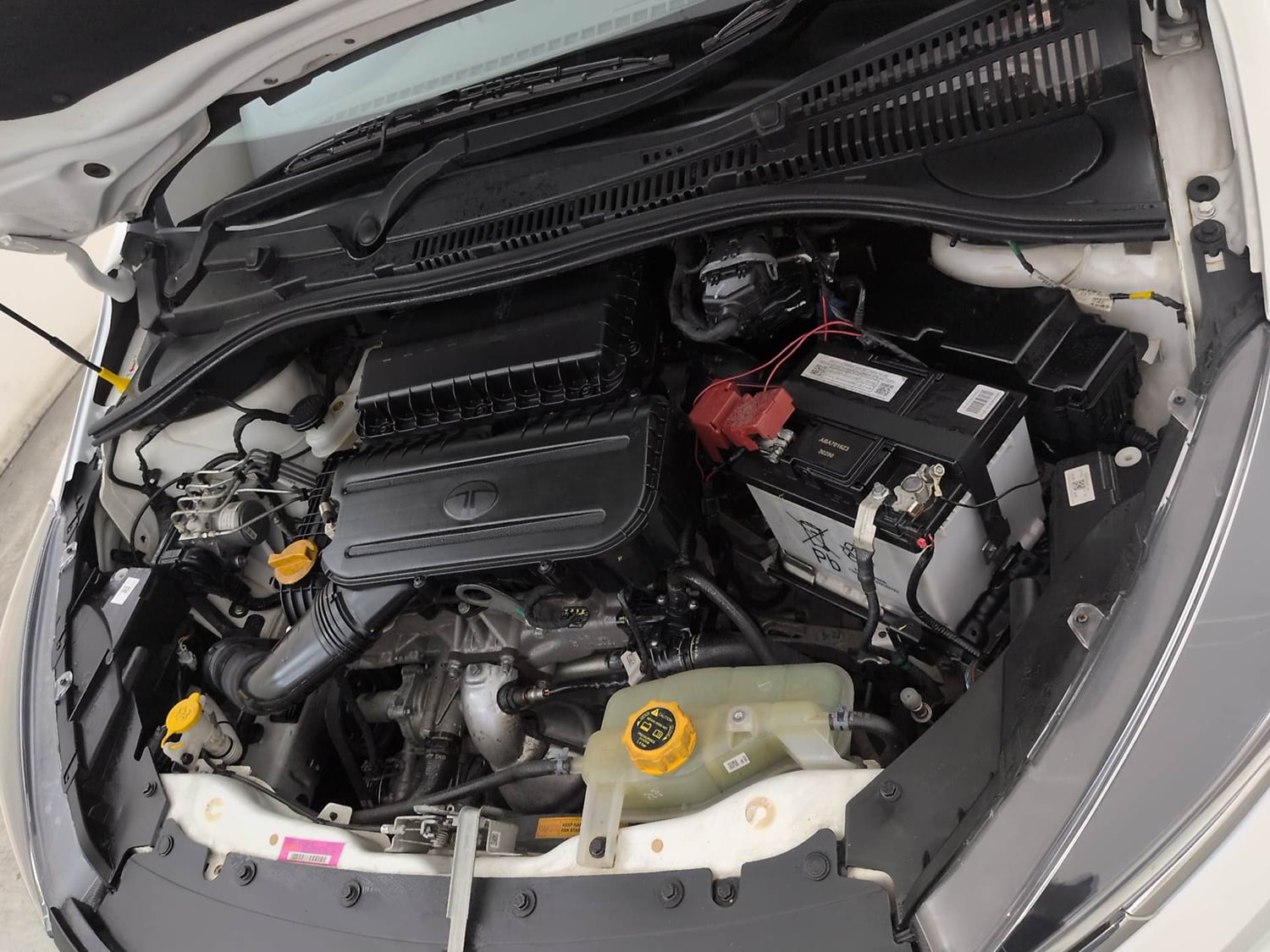 Used 2025 Tata Tiago XE Petrol Manual engine ENGINE LEFT SIDE VIEW