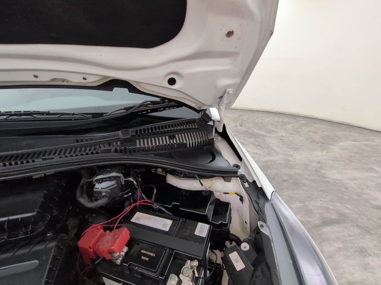 Used 2025 Tata Tiago XE Petrol Manual engine ENGINE LEFT SIDE HINGE & APRON VIEW