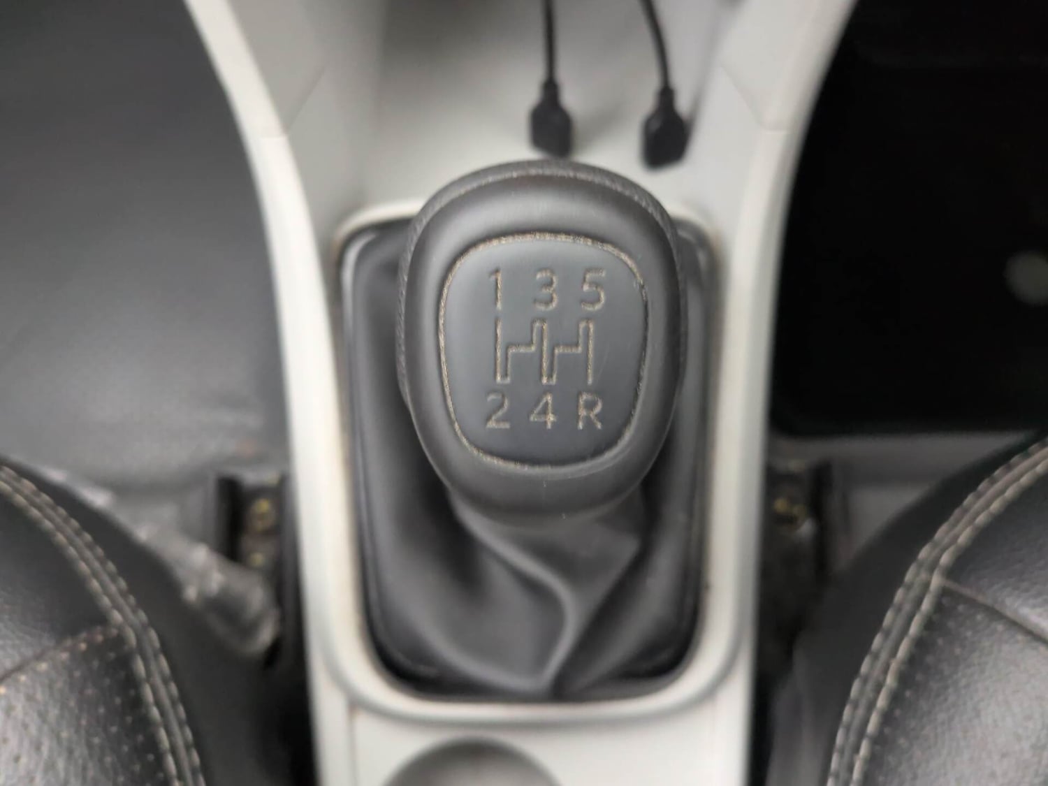 Used 2025 Tata Tiago XE Petrol Manual interior GEAR  KNOB VIEW