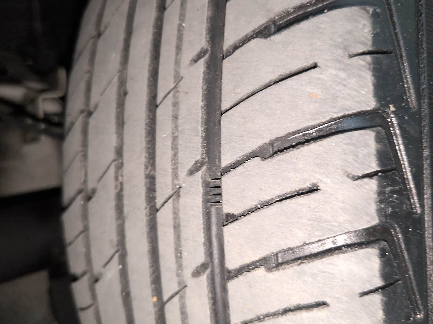Used 2025 Tata Tiago XE Petrol Manual tyres RIGHT FRONT TYRE TREAD VIEW