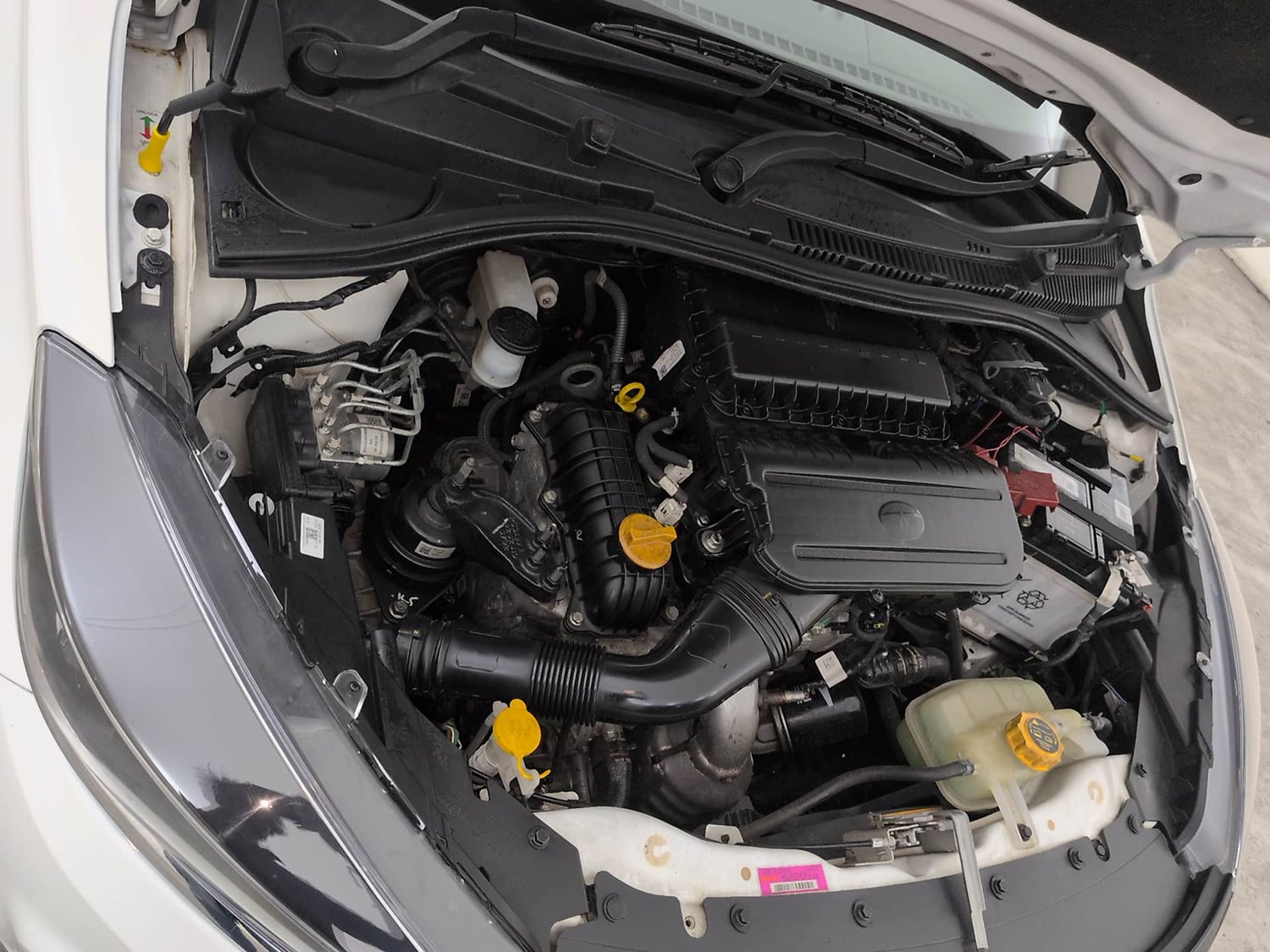 Used 2025 Tata Tiago XE Petrol Manual engine ENGINE RIGHT SIDE VIEW