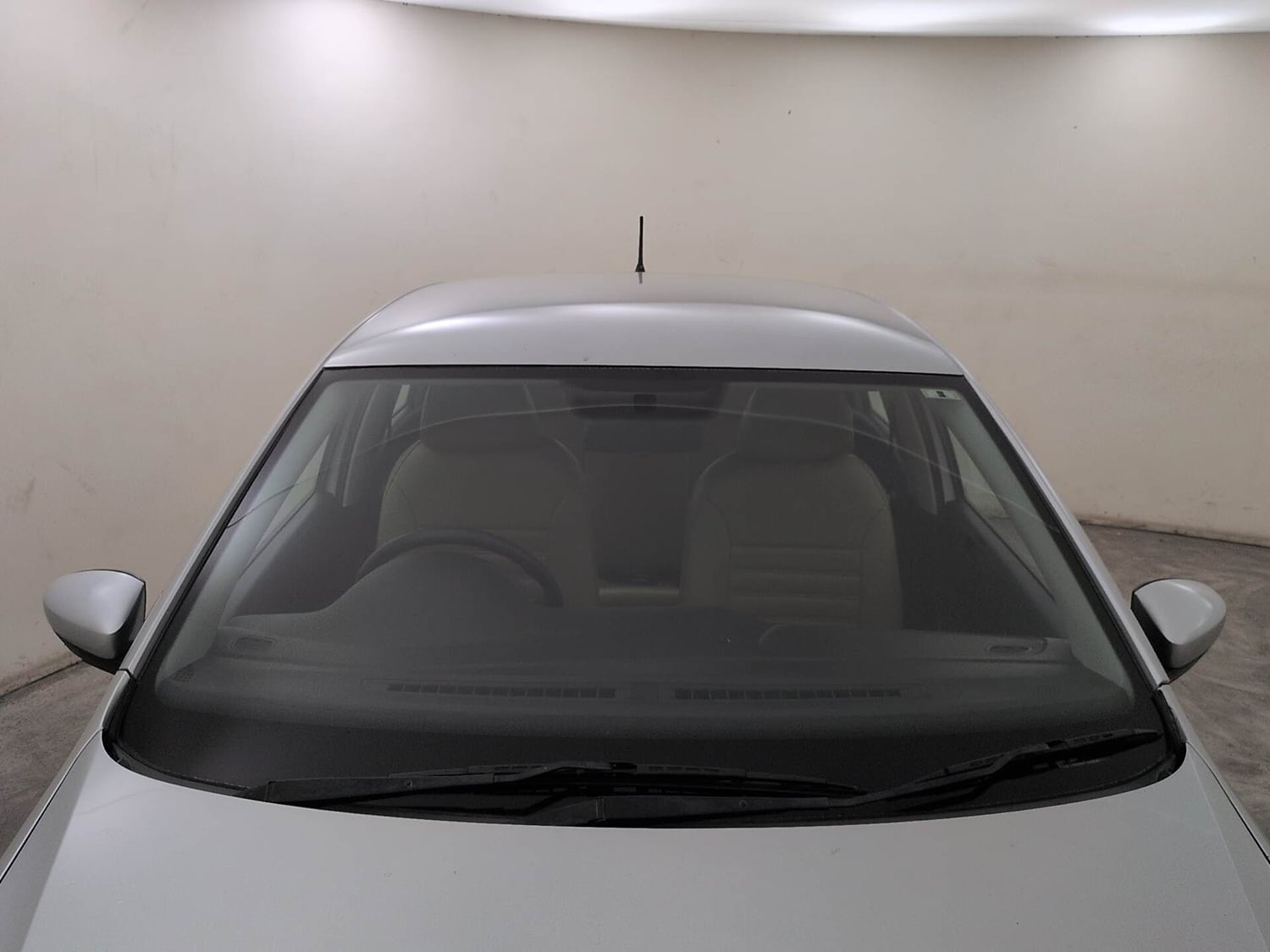 Used 2018 Volkswagen Ameo Comfortline 1.2L (P) Petrol Manual exterior FRONT WINDSHIELD VIEW