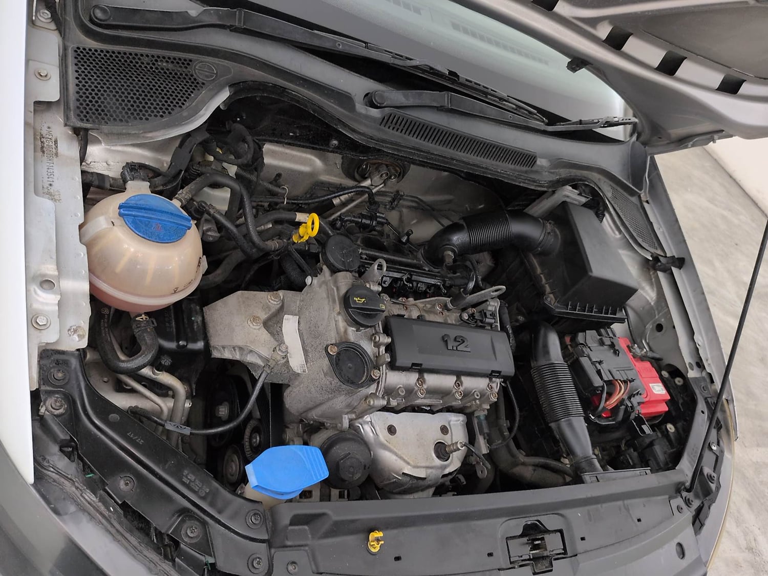 Used 2018 Volkswagen Ameo Comfortline 1.2L (P) Petrol Manual engine ENGINE RIGHT SIDE VIEW