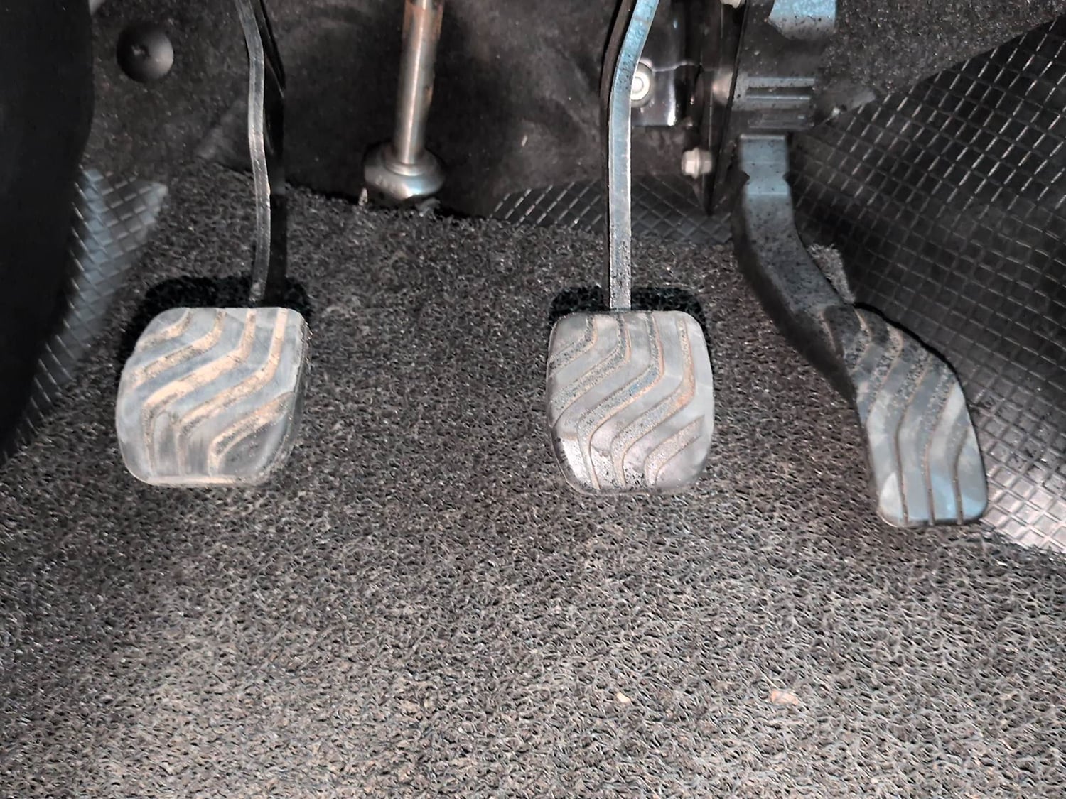Used 2022 Renault Triber RXZ Petrol Manual interior PEDALS VIEW
