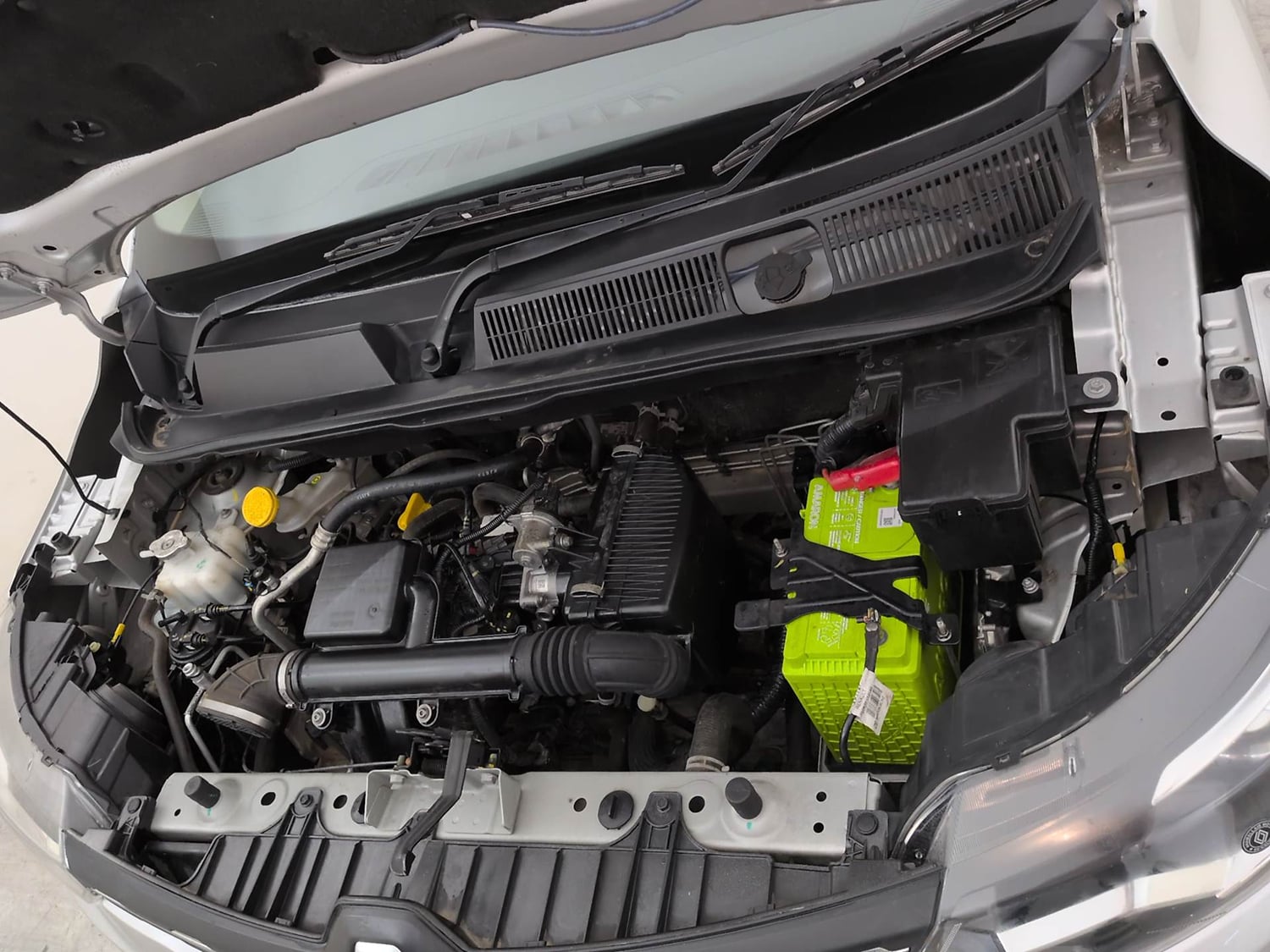 Used 2022 Renault Triber RXZ Petrol Manual engine ENGINE LEFT SIDE VIEW