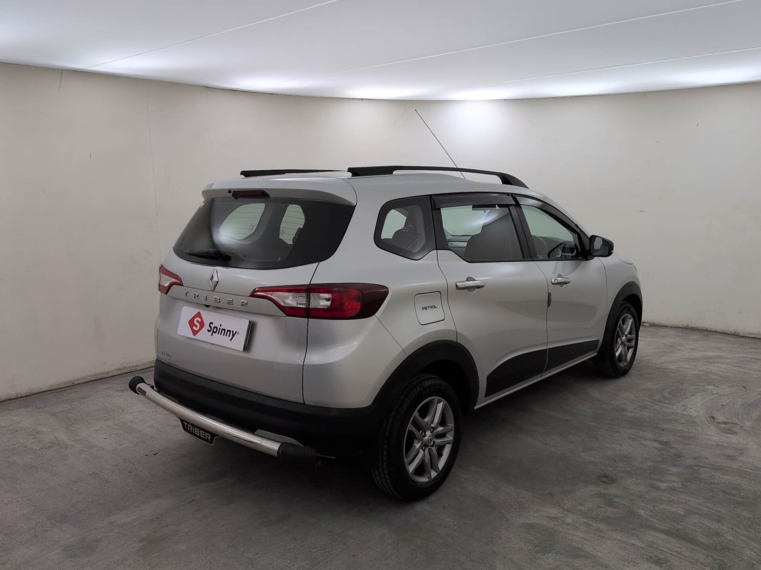 Used 2022 Renault Triber RXZ Petrol Manual exterior RIGHT REAR CORNER VIEW