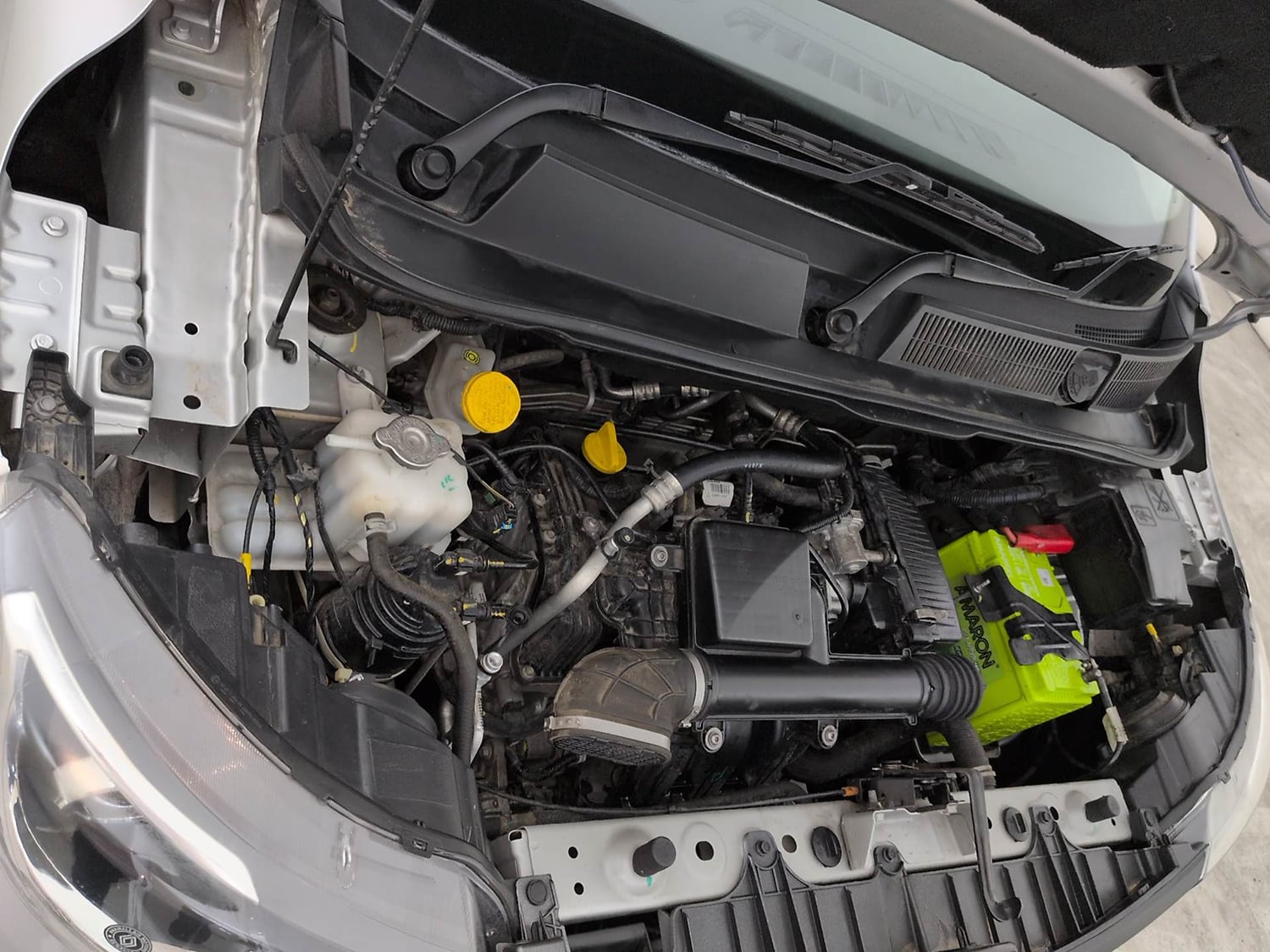 Used 2022 Renault Triber RXZ Petrol Manual engine ENGINE RIGHT SIDE VIEW